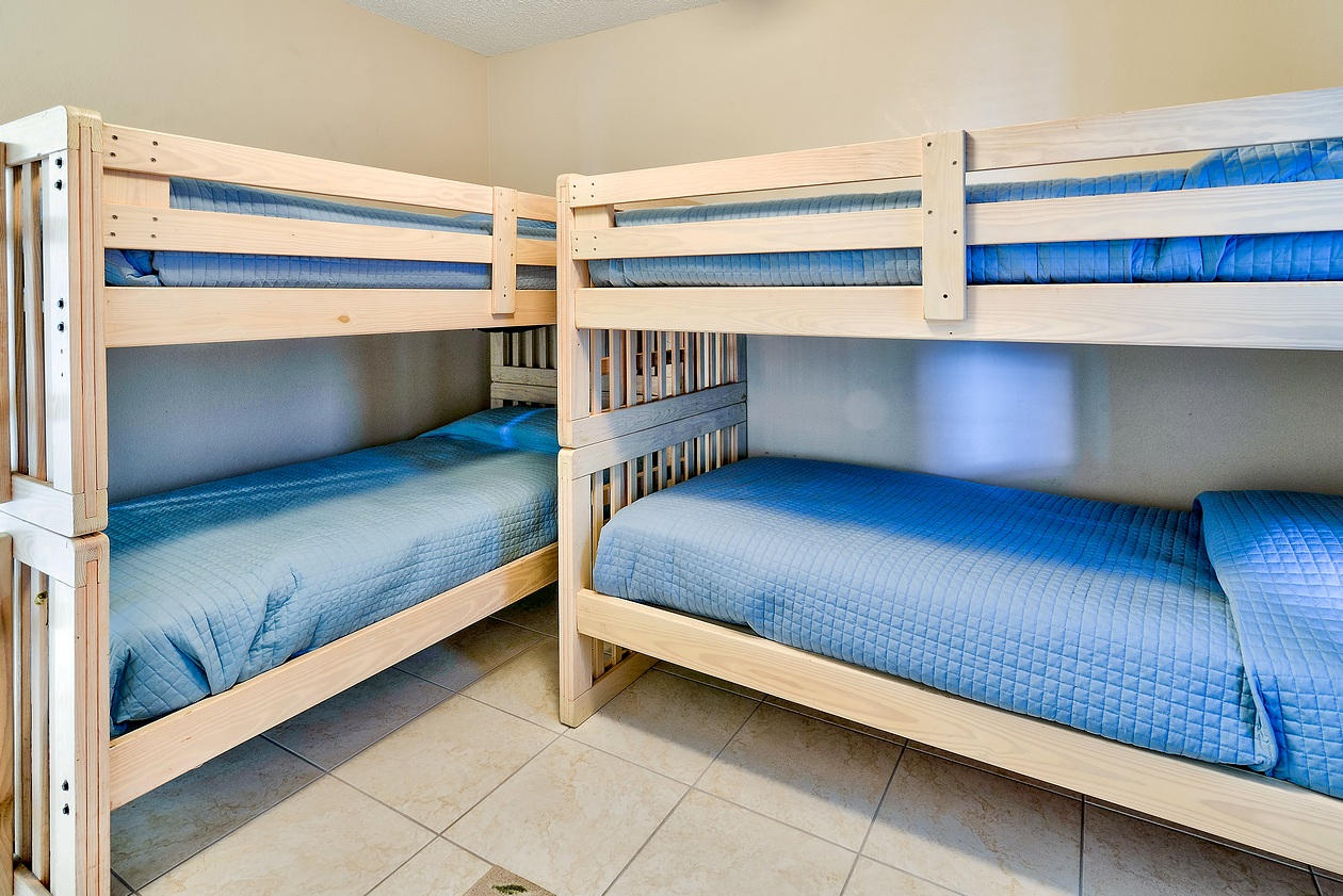 BEACHSIDE VILLAS CONDO - Residential