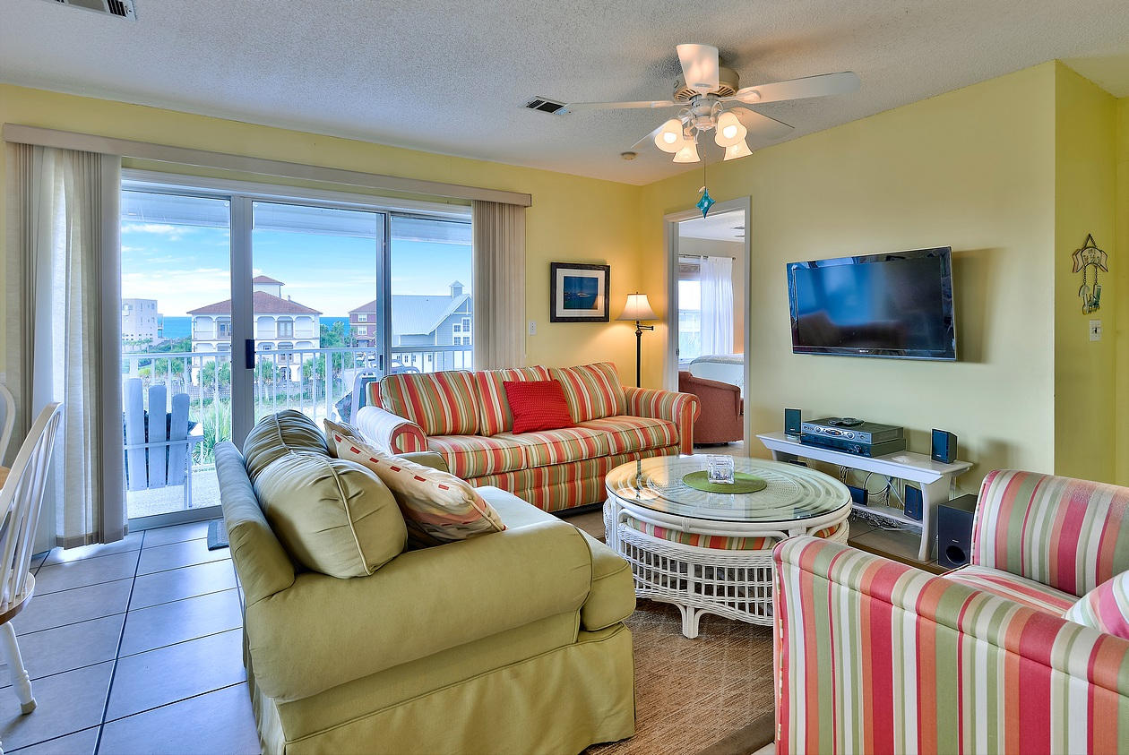 BEACHSIDE VILLAS CONDO - Residential