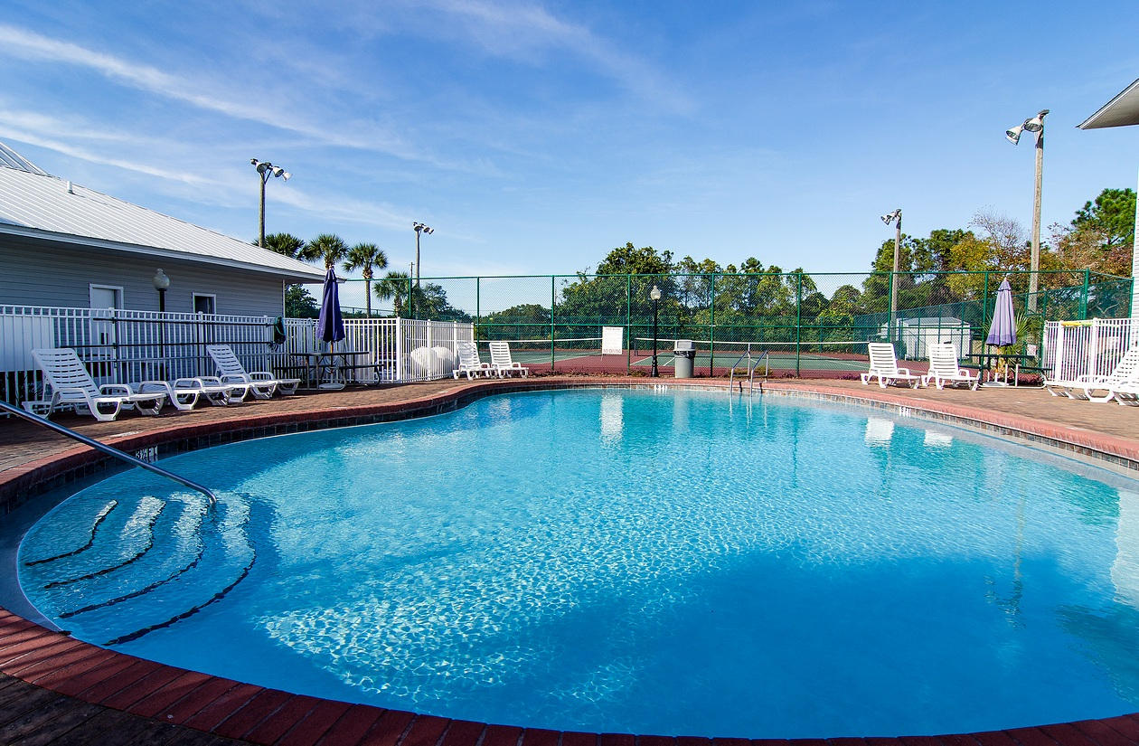 BEACHSIDE VILLAS CONDO - Residential