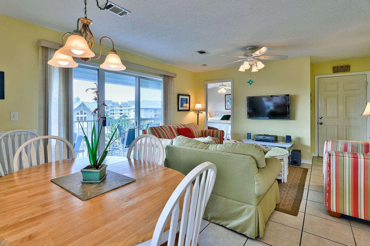 BEACHSIDE VILLAS CONDO - Residential