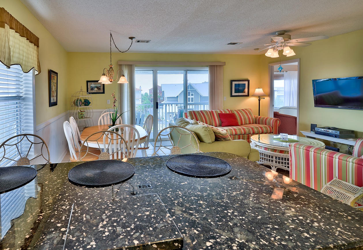 BEACHSIDE VILLAS CONDO - Residential