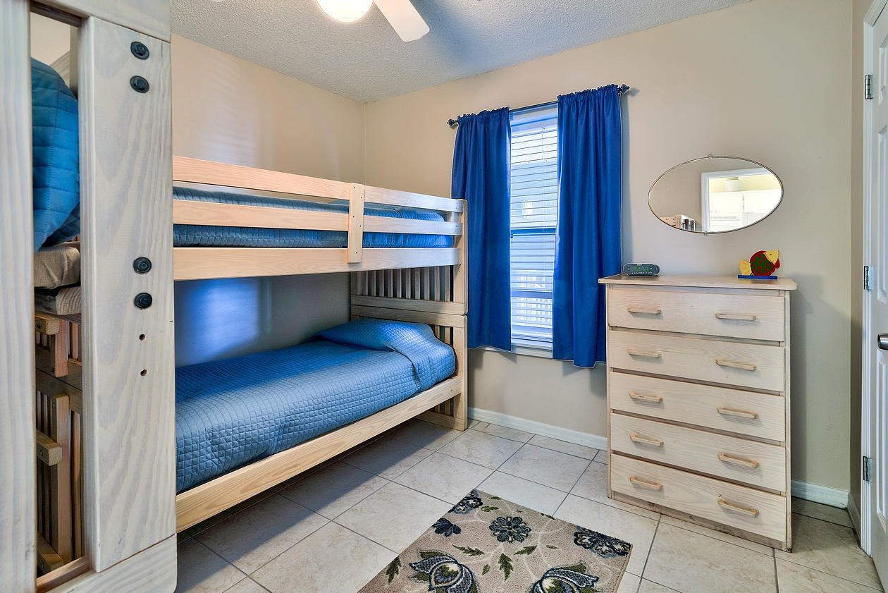 BEACHSIDE VILLAS CONDO - Residential