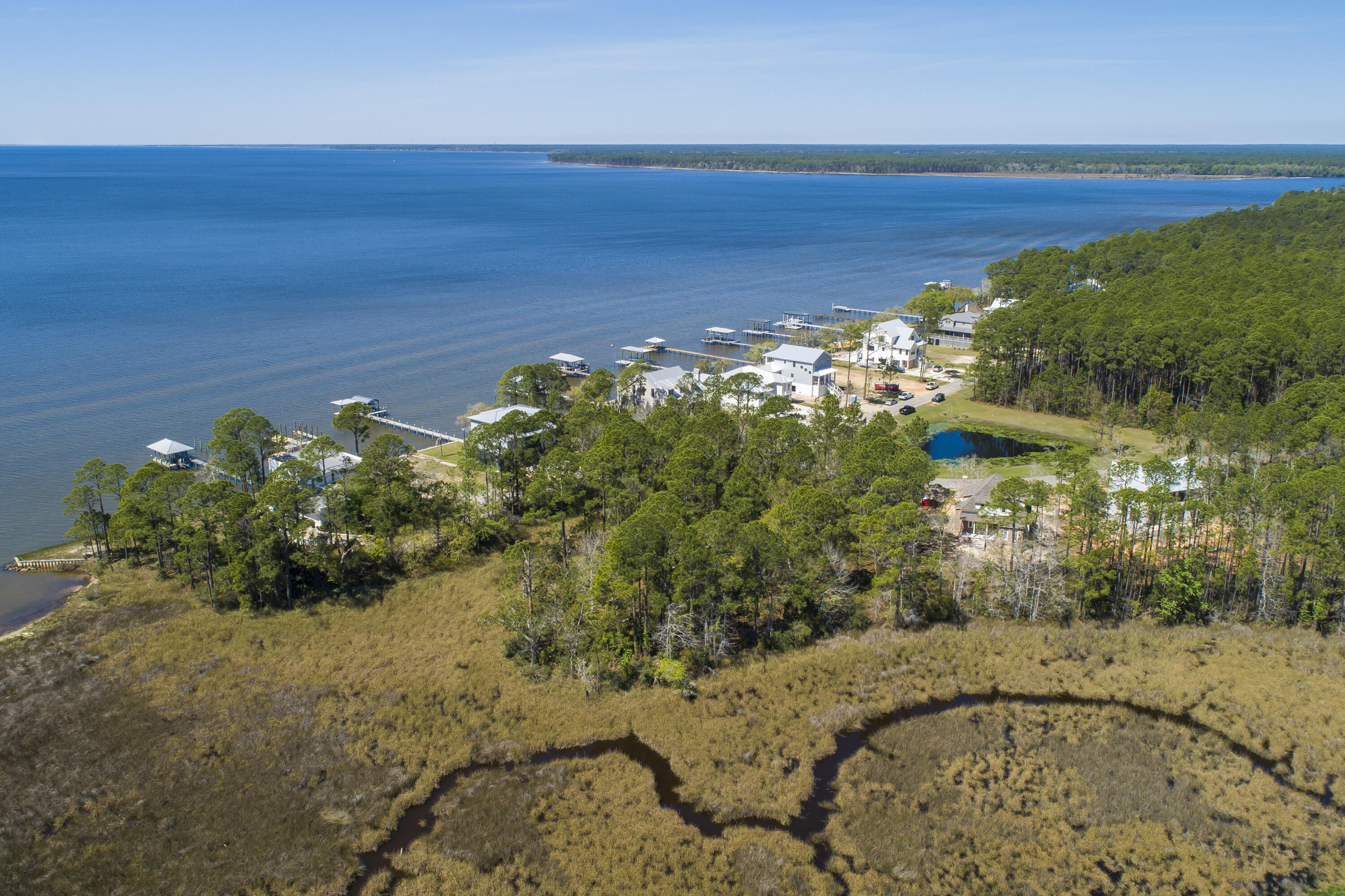 BAY HARBOUR - Land
