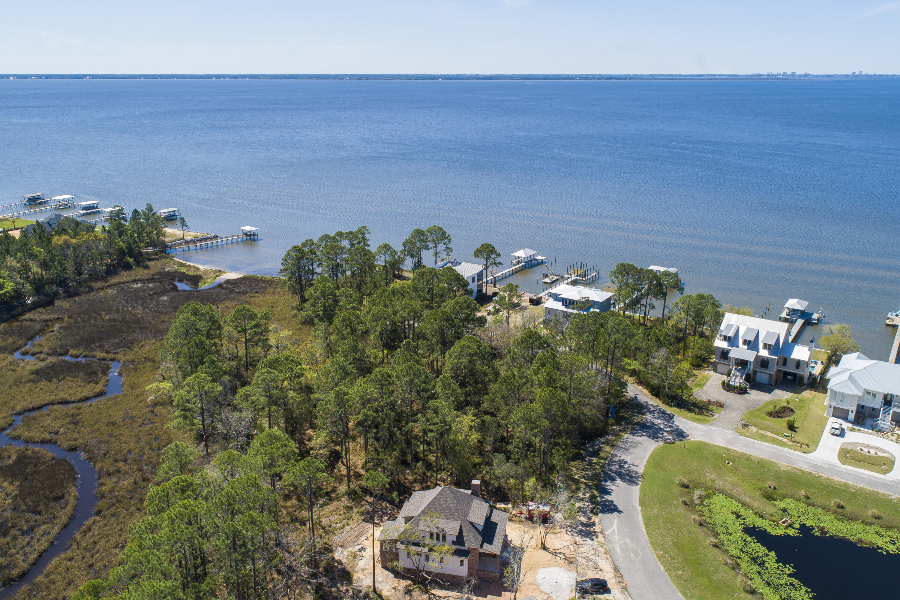 BAY HARBOUR - Land