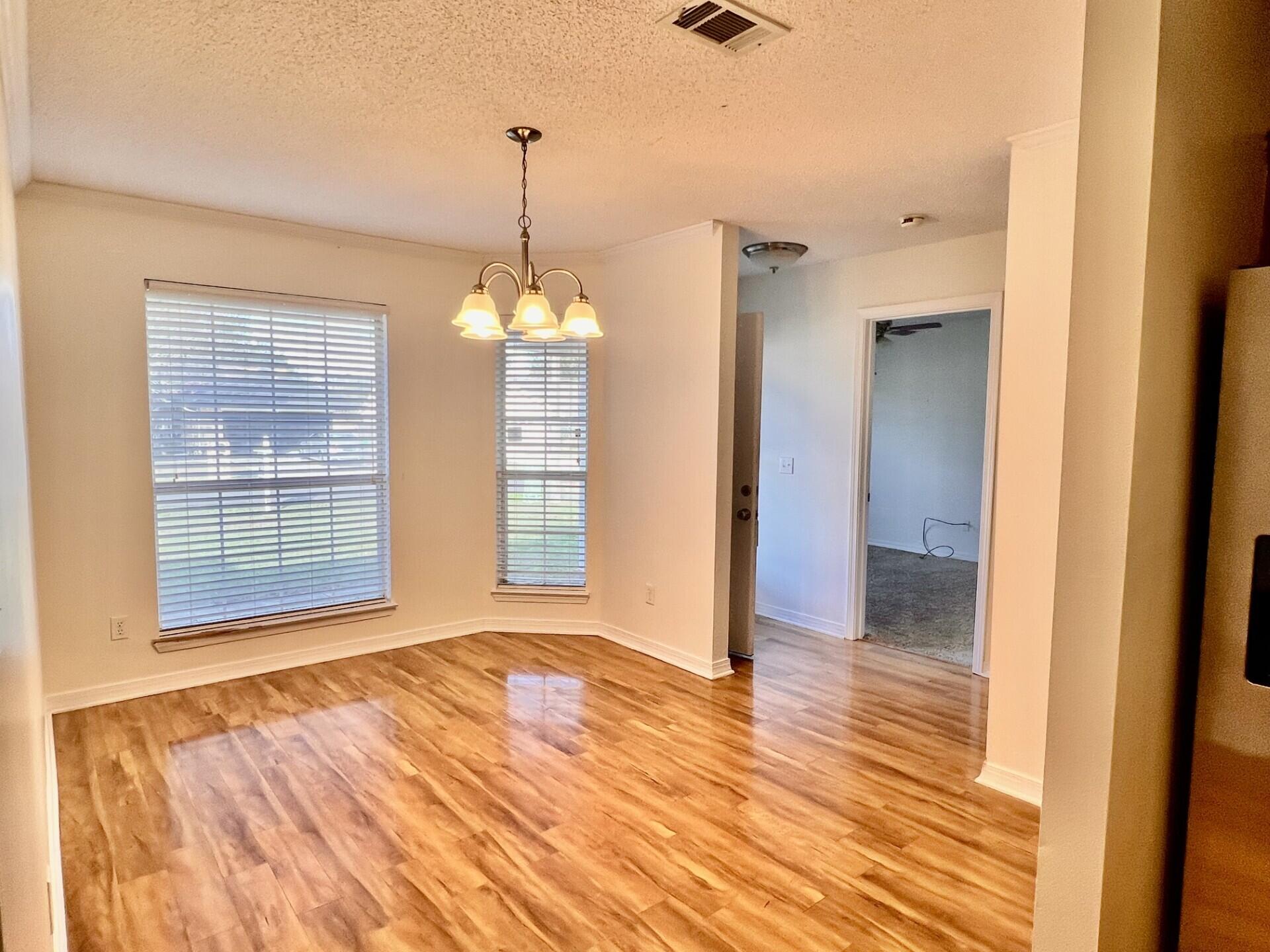 CHEROKEE BEND S/D PH 2 - Residential