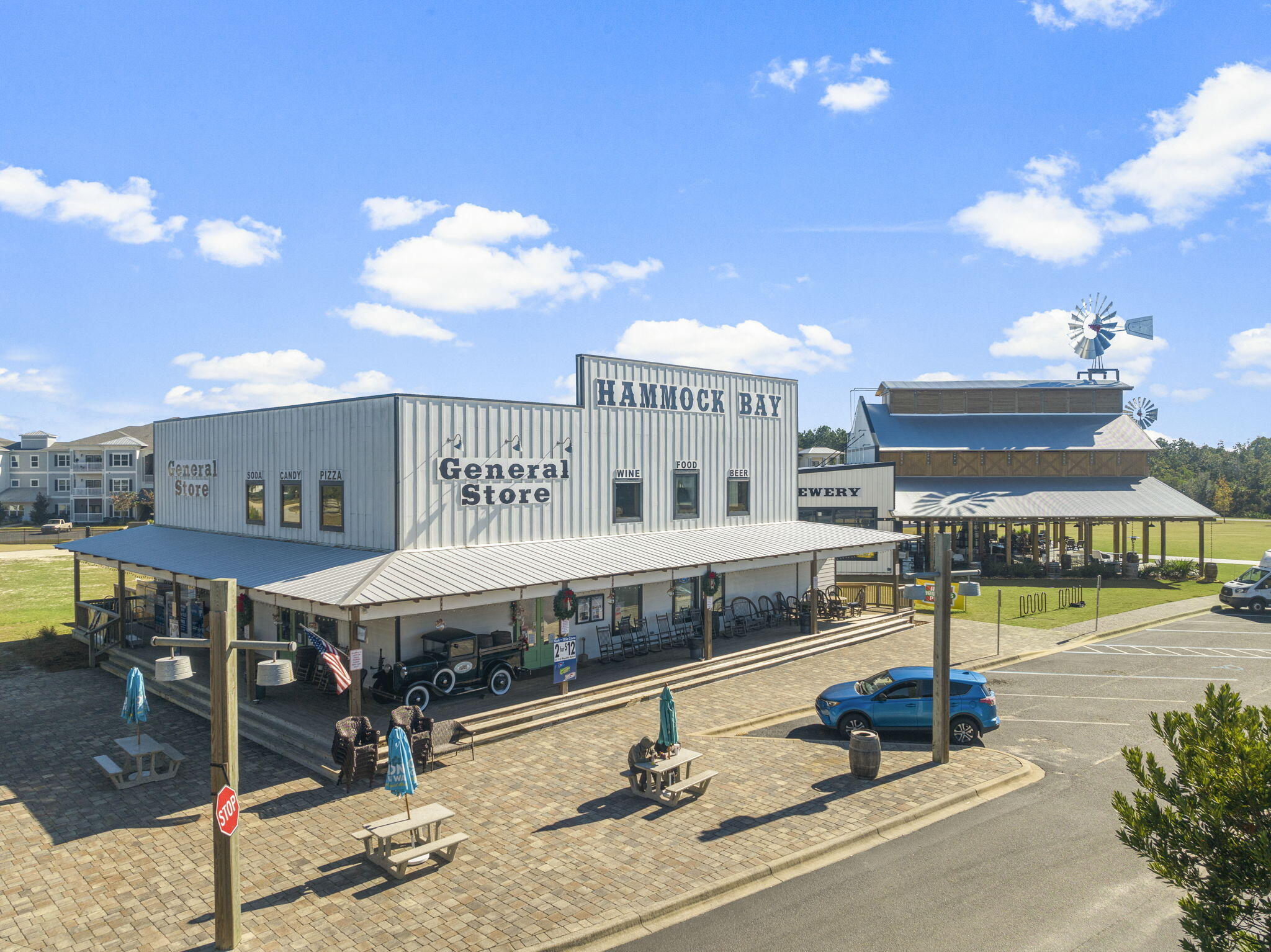 HAMMOCK BAY - Residential