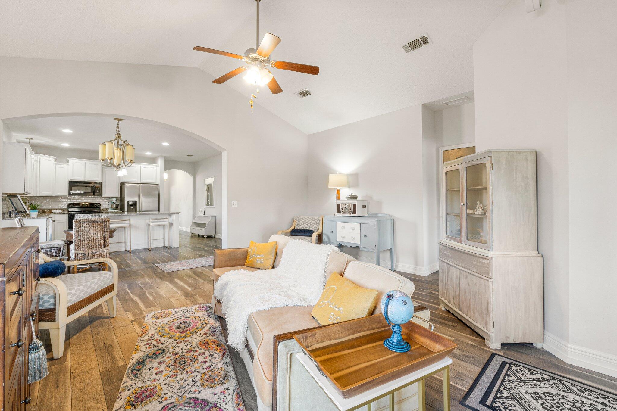 HAMMOCK BAY - Residential