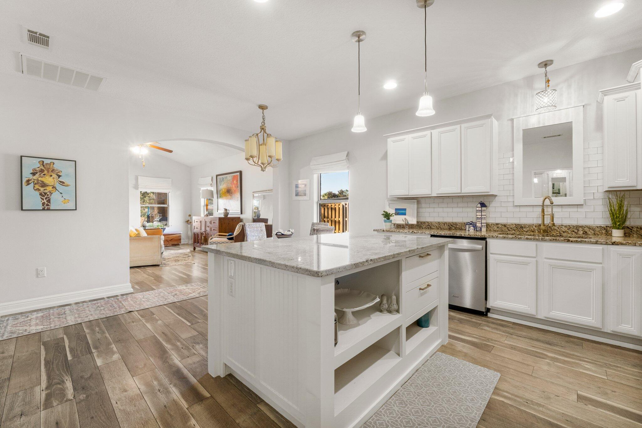 HAMMOCK BAY - Residential