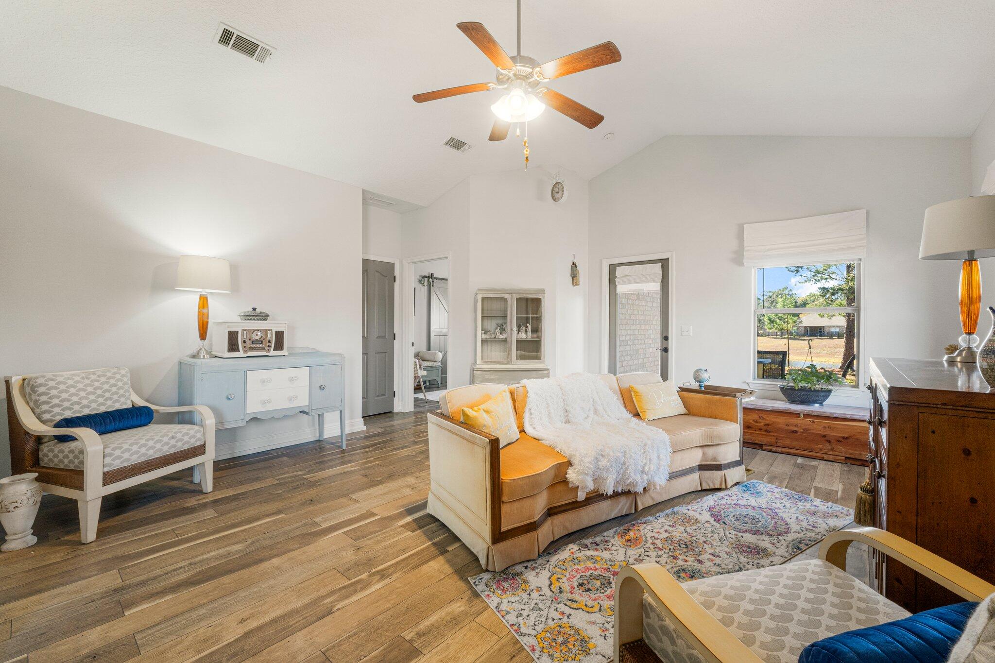 HAMMOCK BAY - Residential