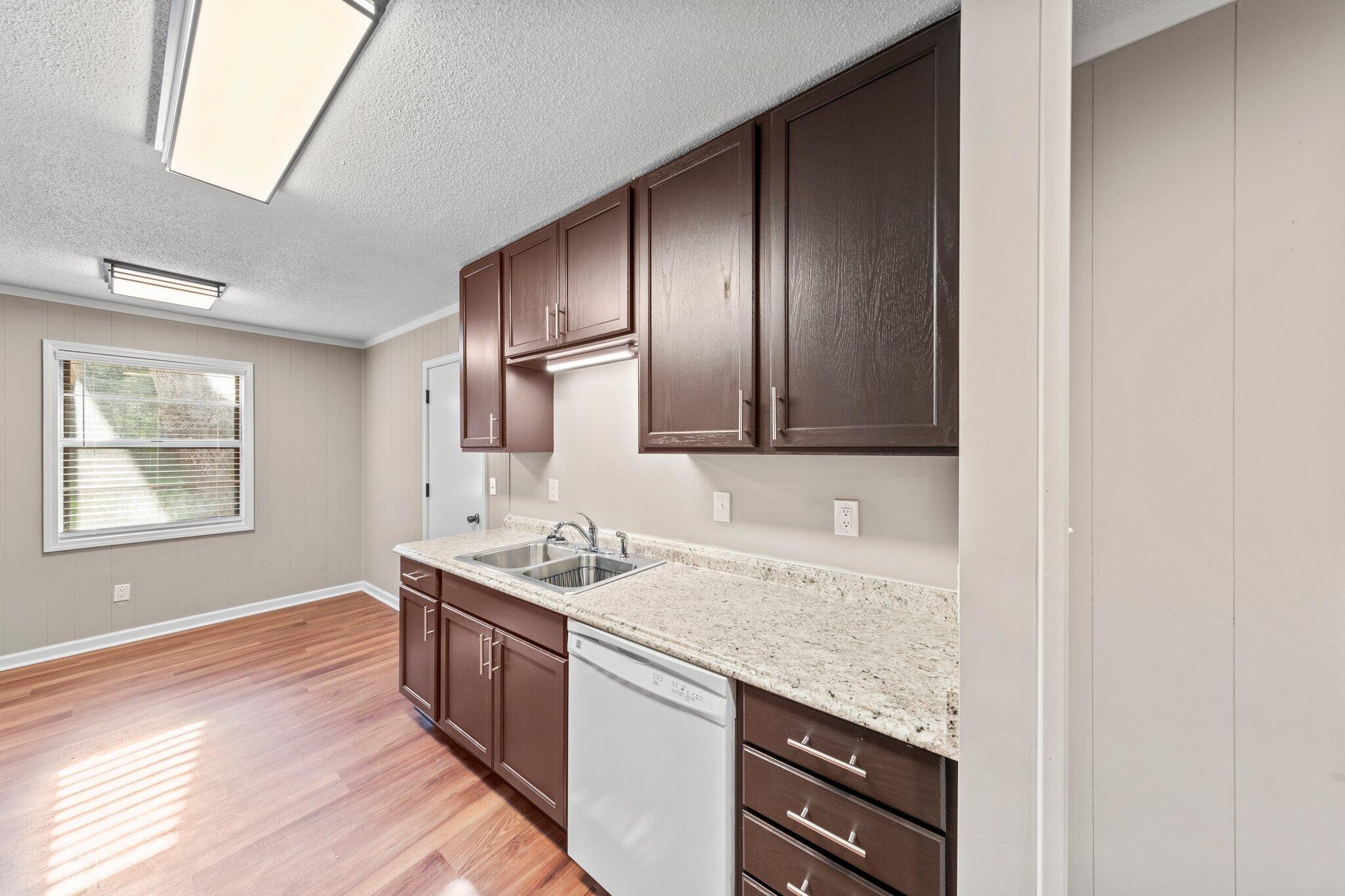 MULLET CREEK - Residential Lease