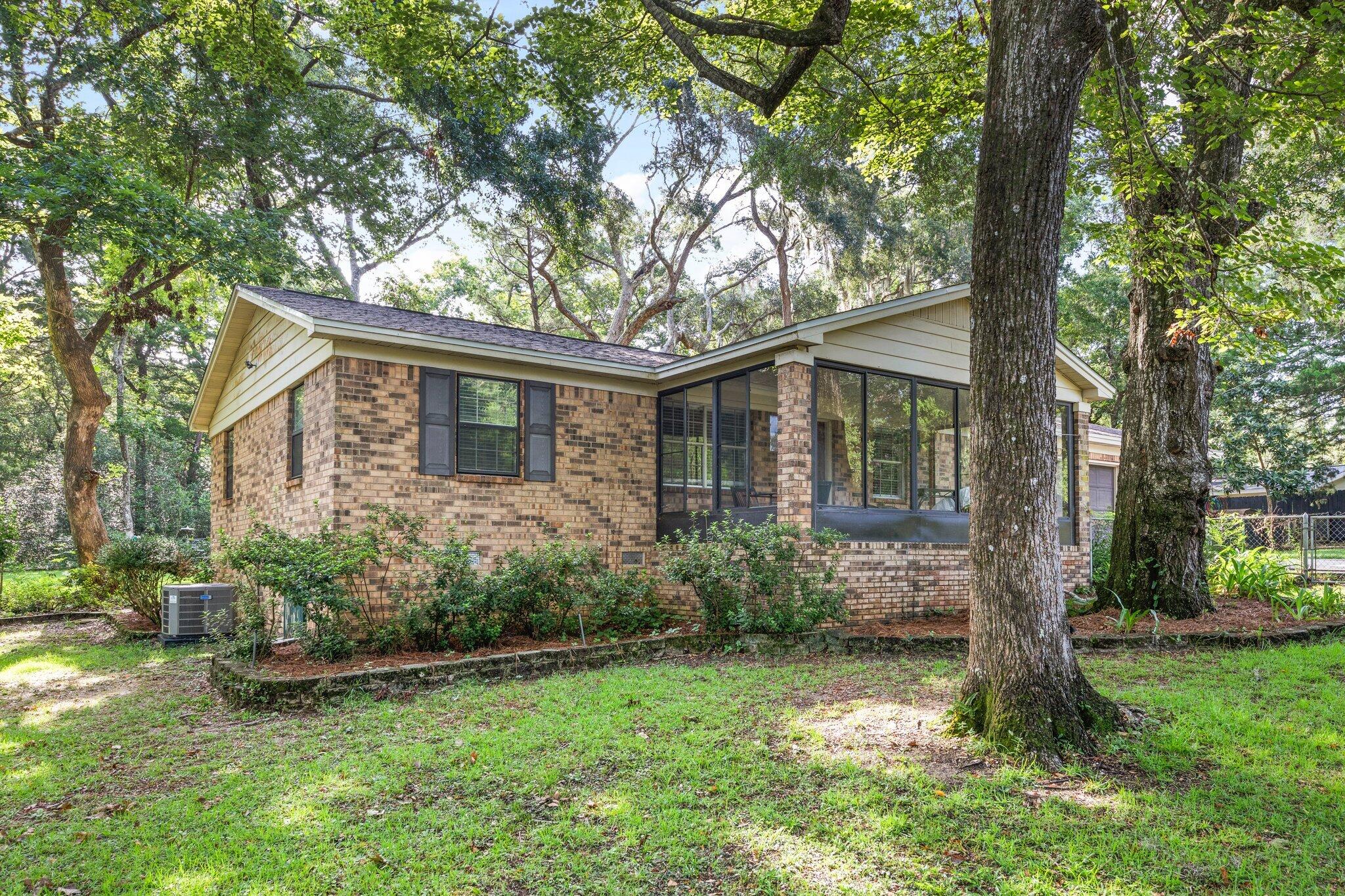 MULLET CREEK - Residential Lease