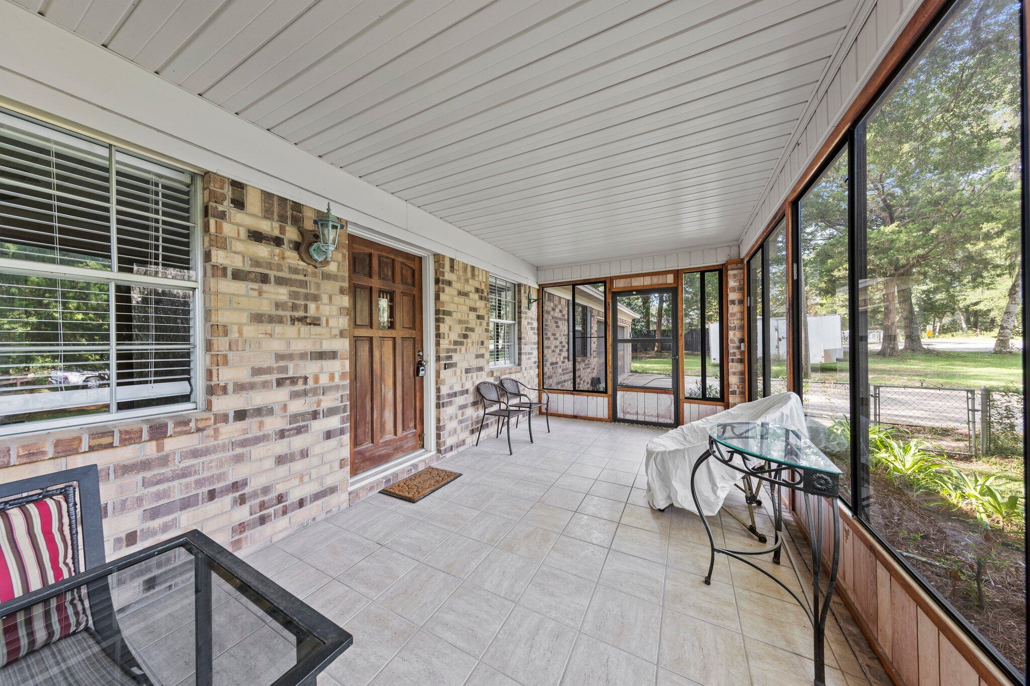 MULLET CREEK - Residential Lease