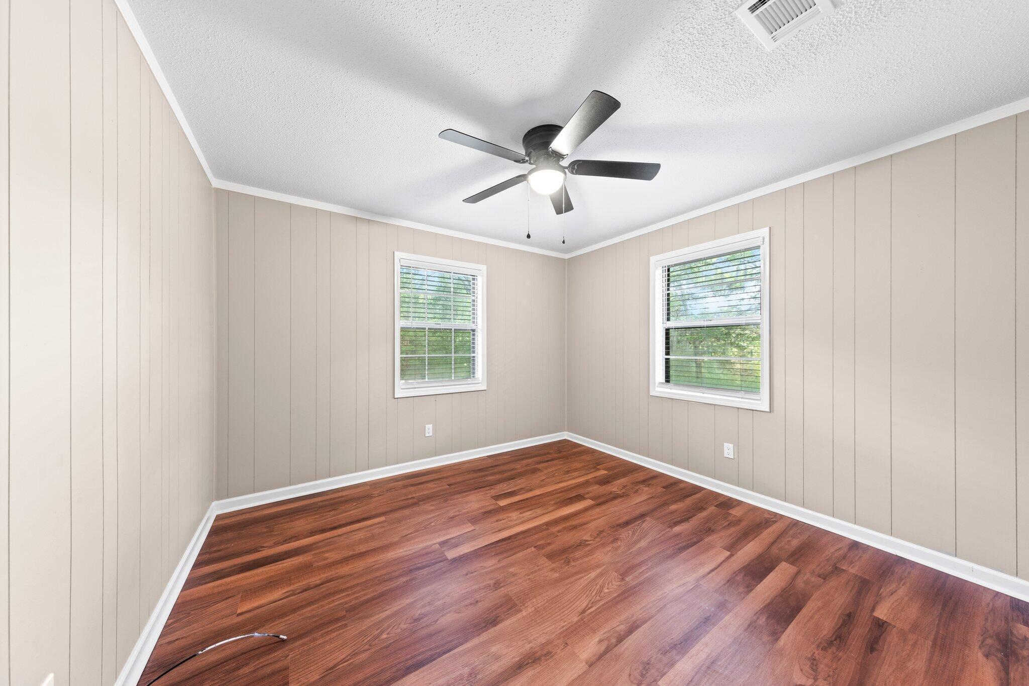 MULLET CREEK - Residential Lease