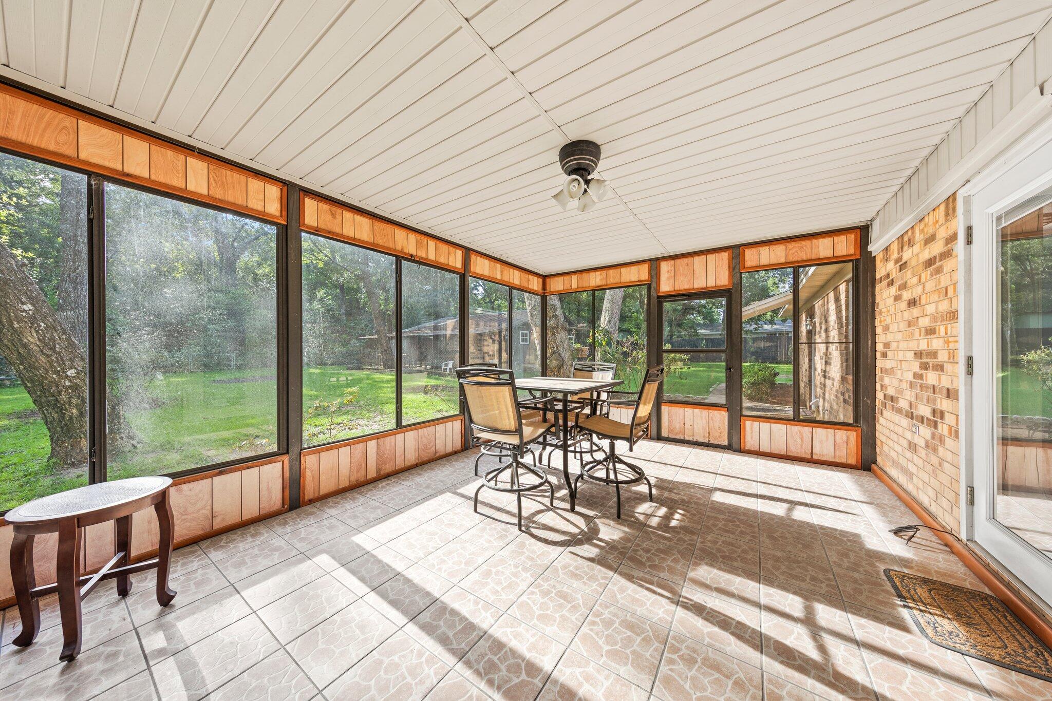 MULLET CREEK - Residential Lease