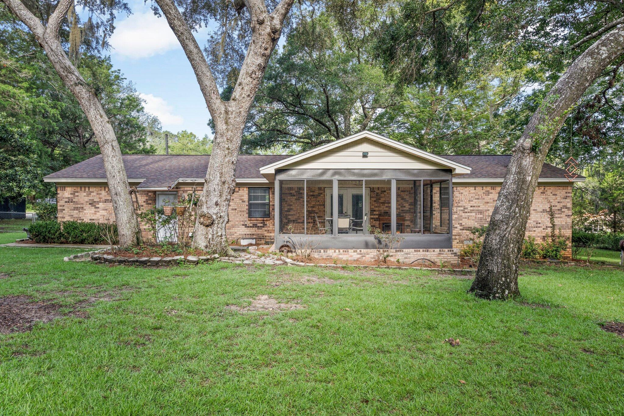 MULLET CREEK - Residential Lease