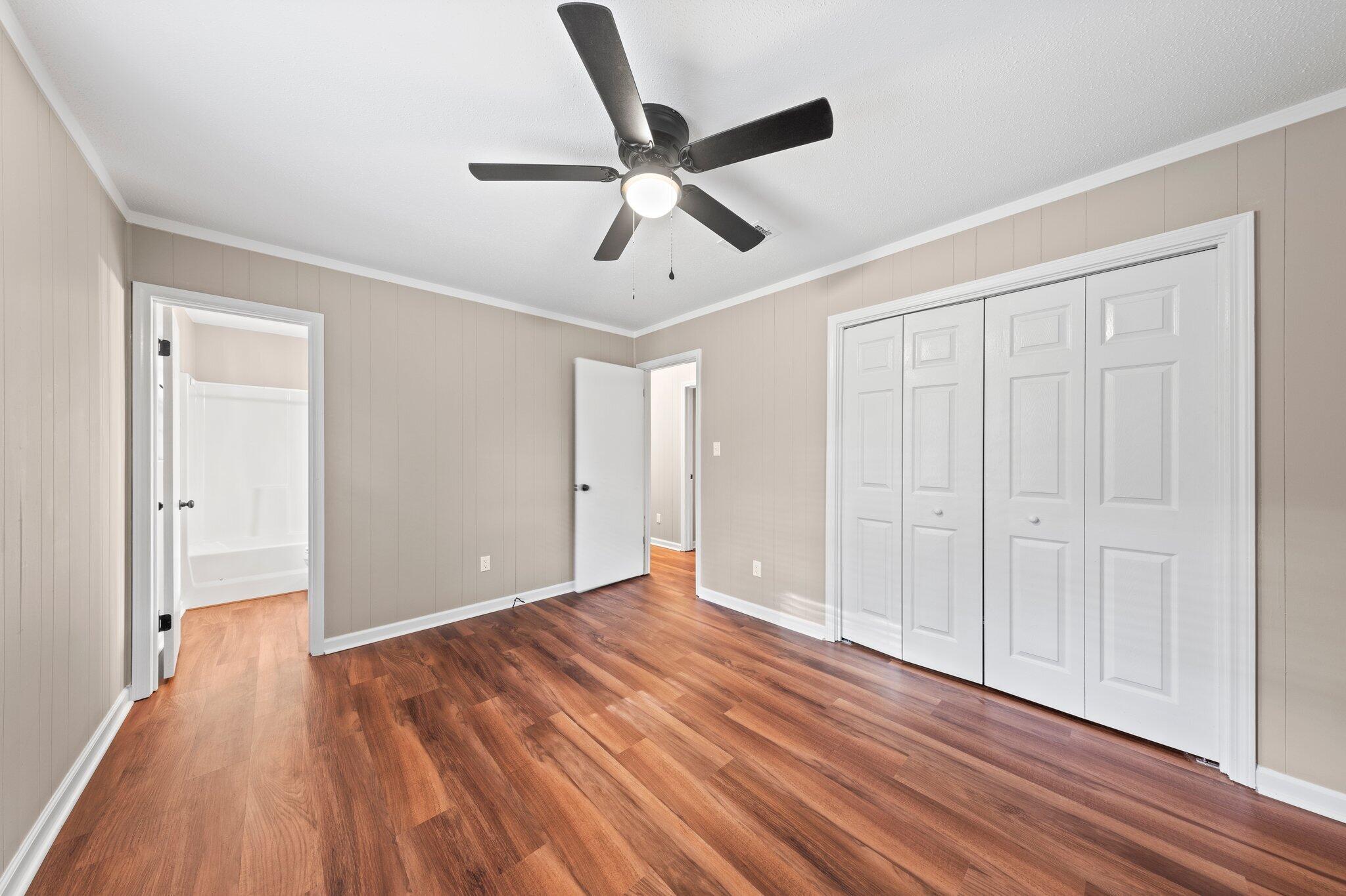 MULLET CREEK - Residential Lease