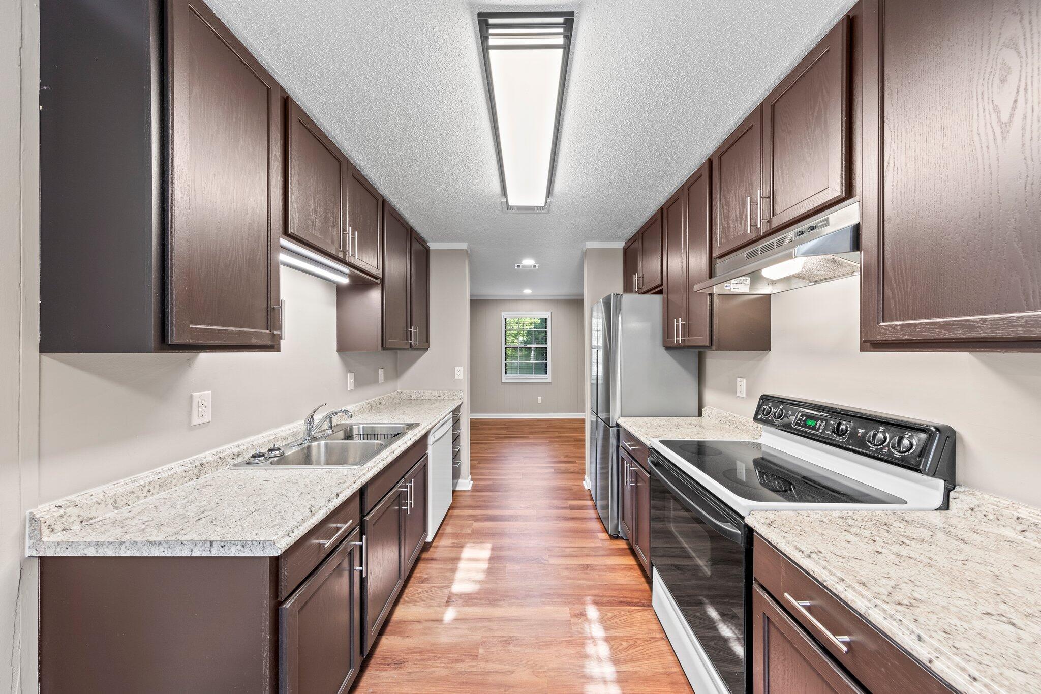 MULLET CREEK - Residential Lease