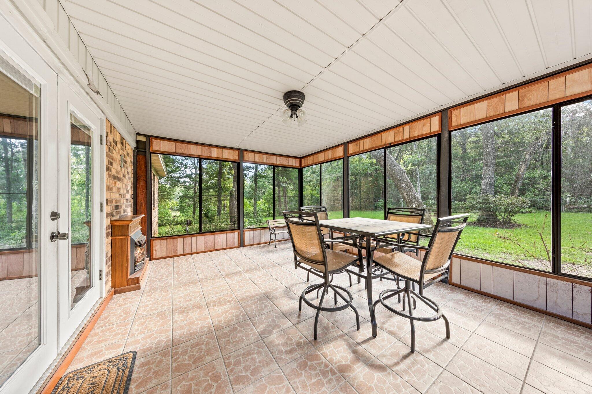 MULLET CREEK - Residential Lease