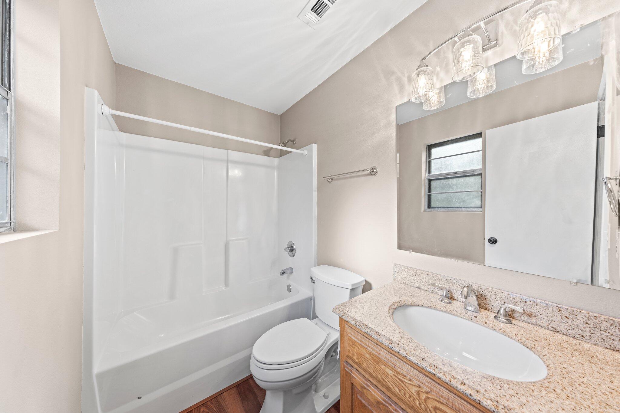 MULLET CREEK - Residential Lease