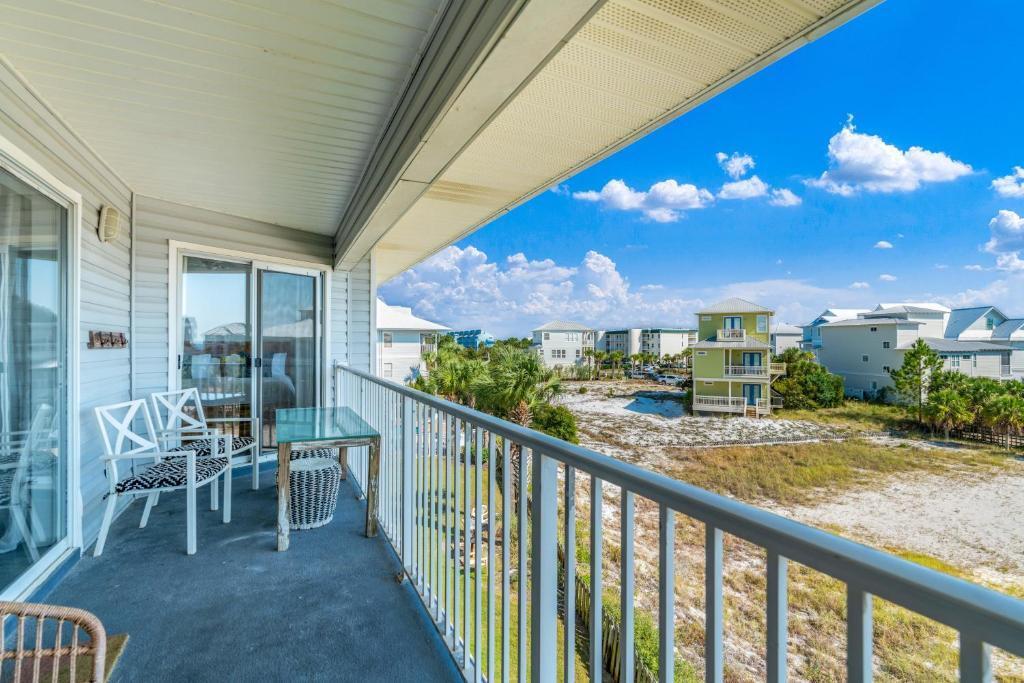 BEACHSIDE VILLAS CONDO - Residential