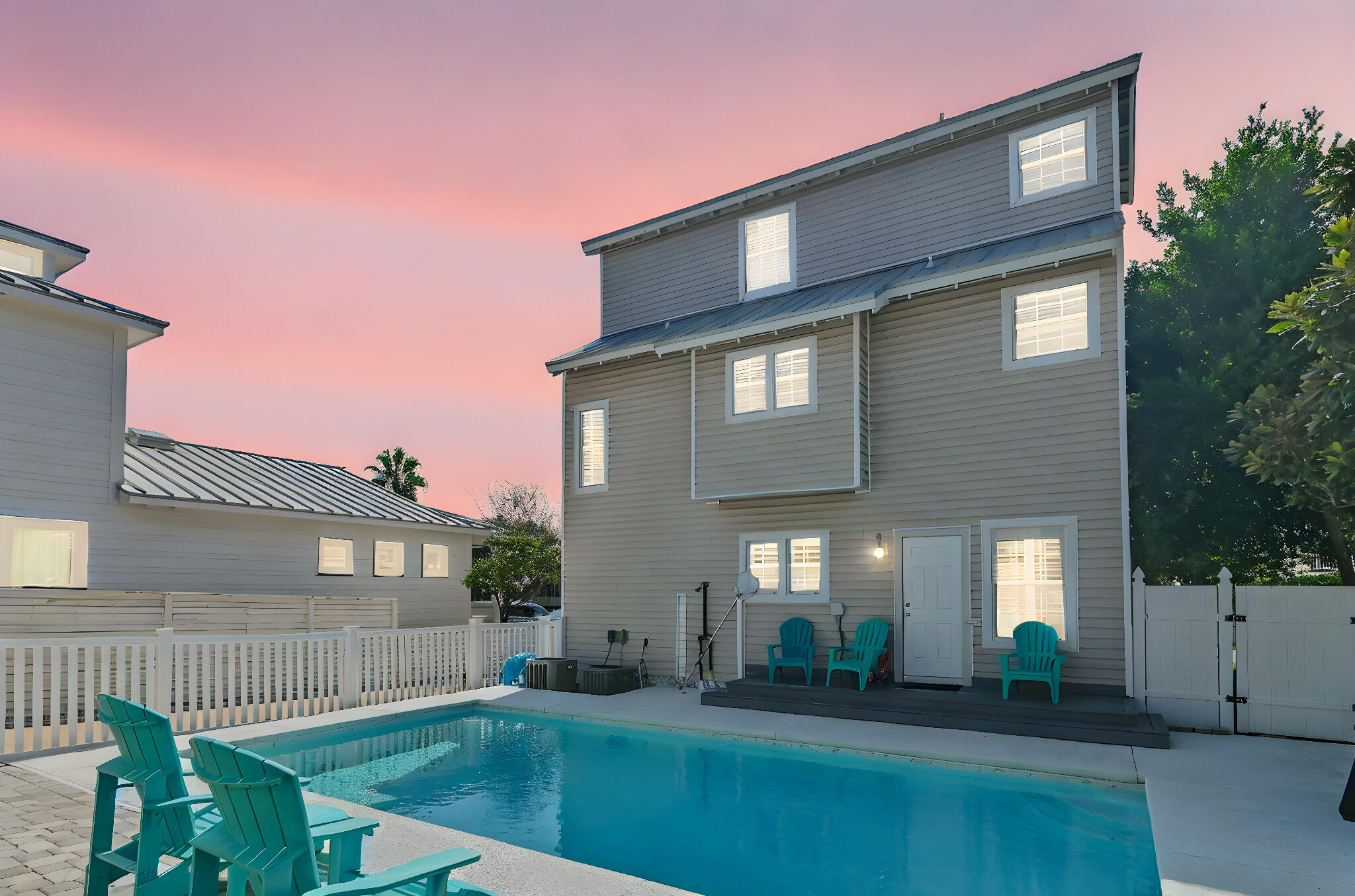 CRYSTAL BEACH - Residential