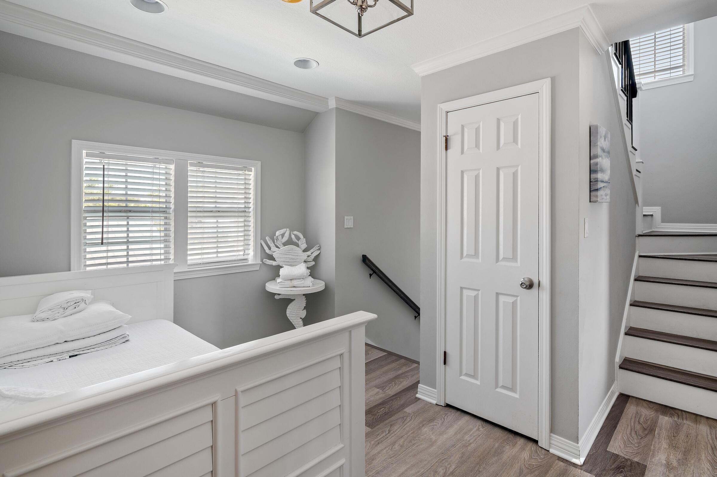 CRYSTAL BEACH - Residential