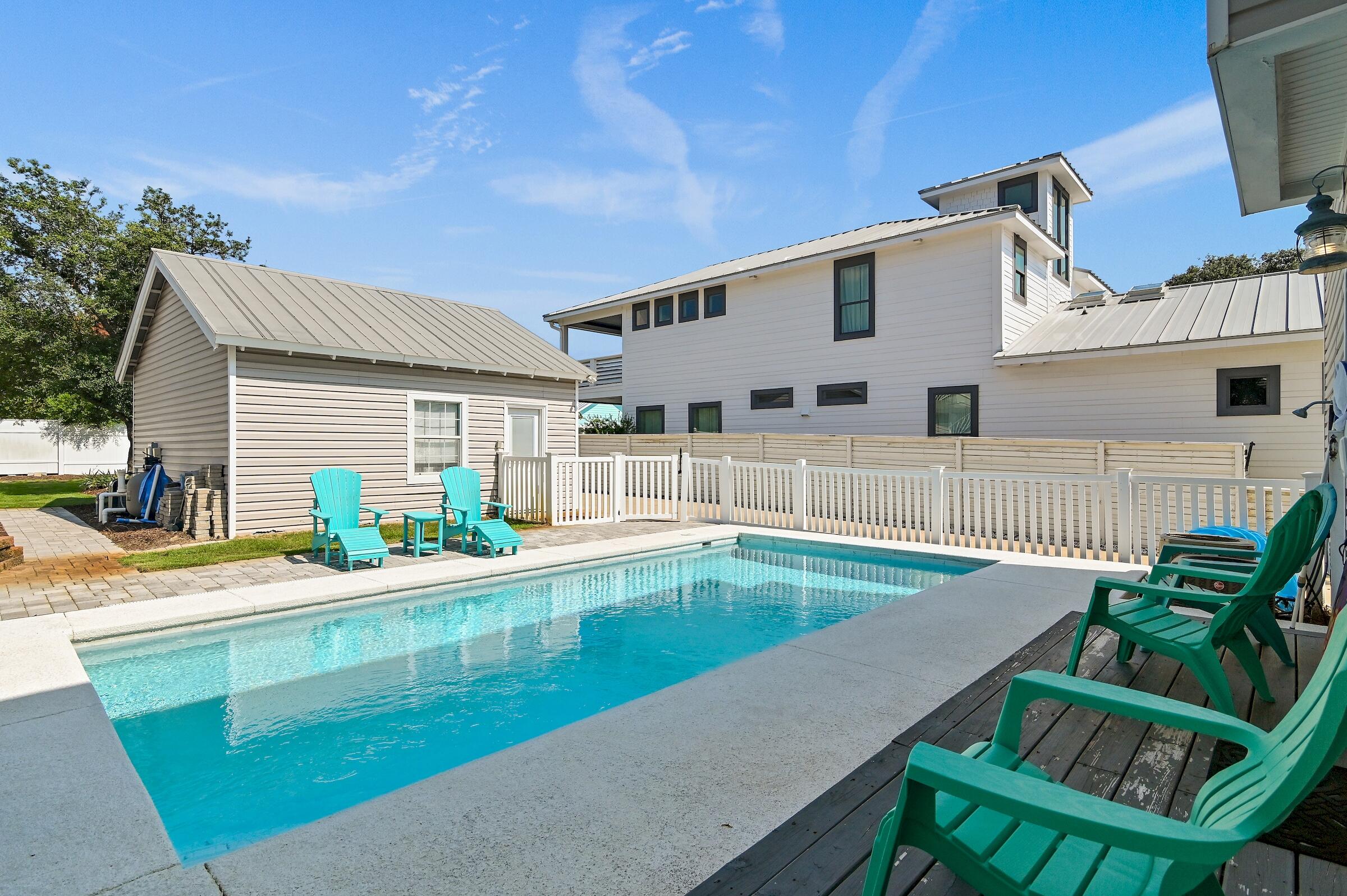 CRYSTAL BEACH - Residential