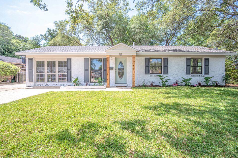 CAROL ANNE MANOR - Residential Lease