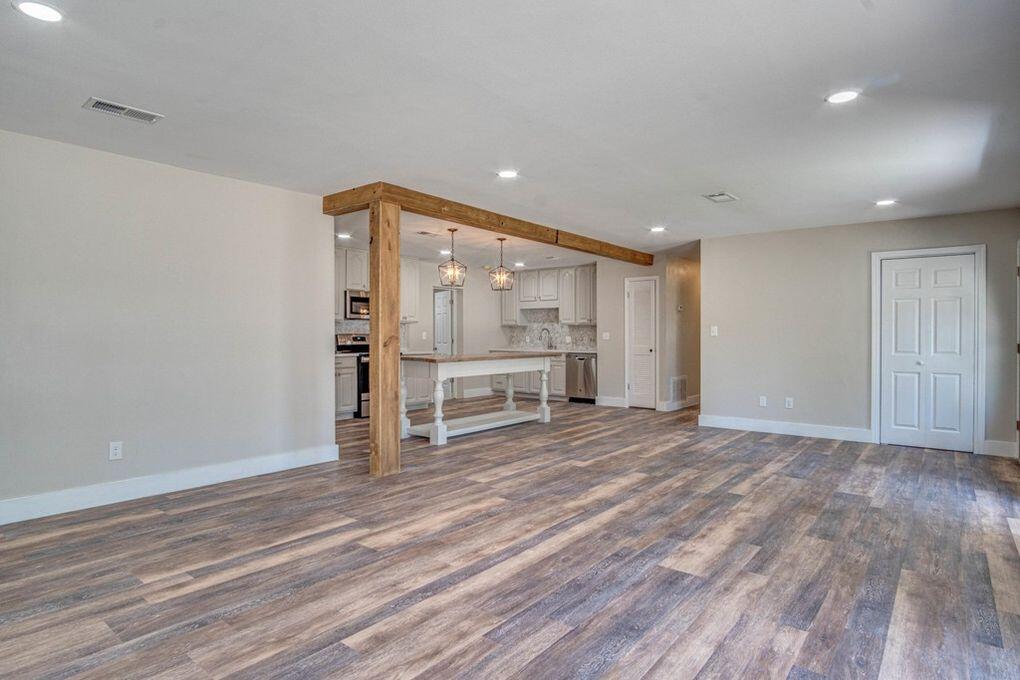 CAROL ANNE MANOR - Residential Lease