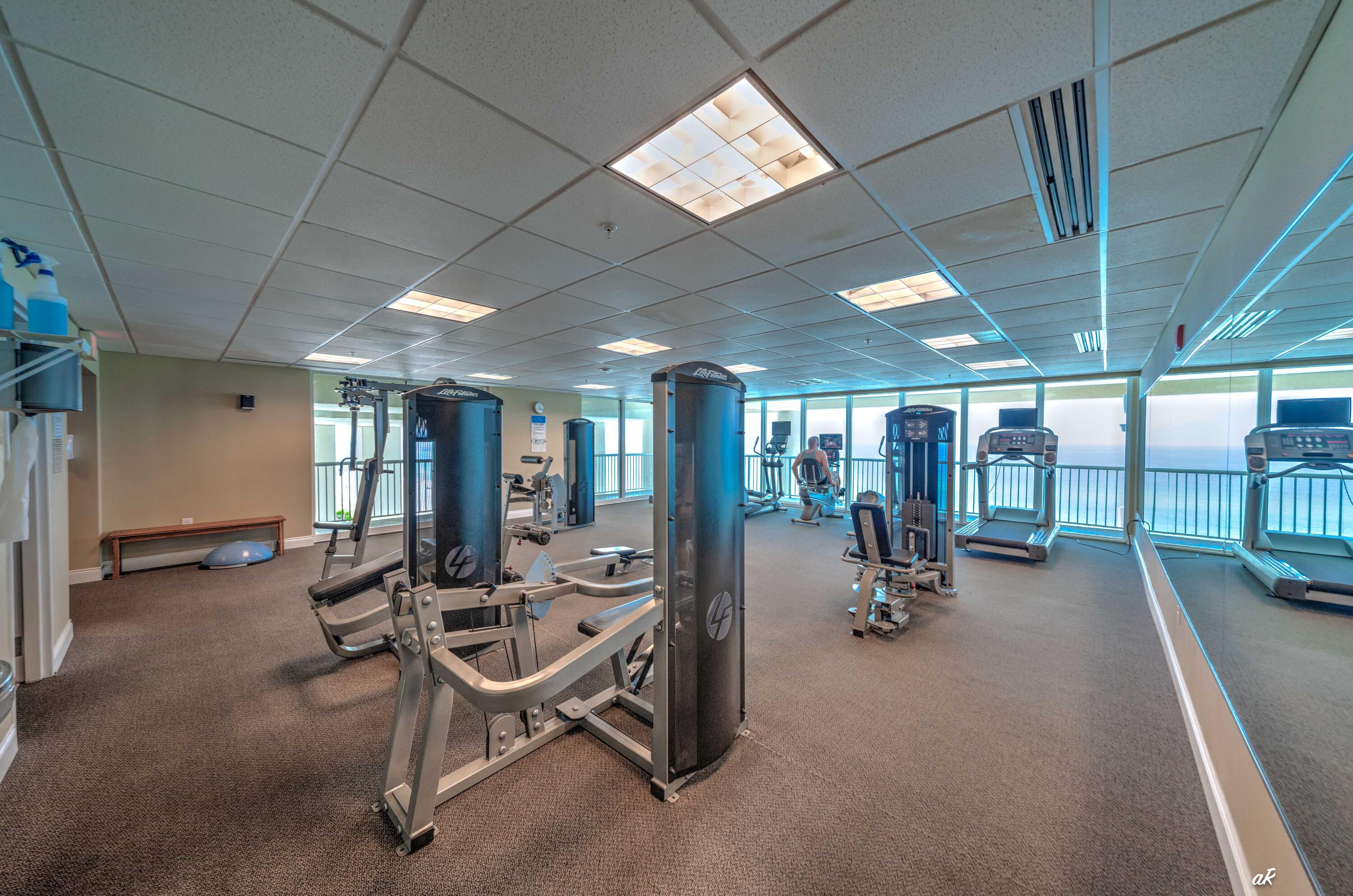 PALAZZO CONDOMINIUM - Residential