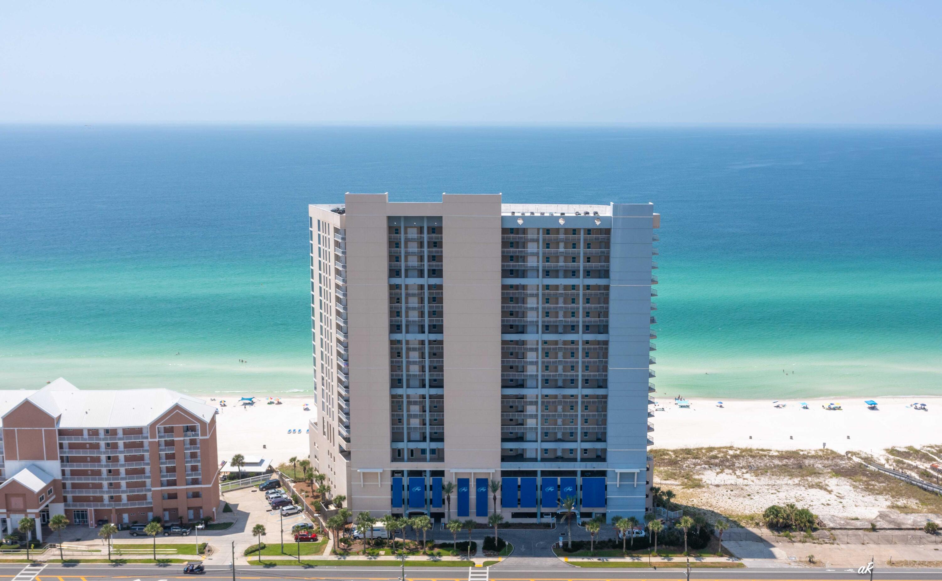 PALAZZO CONDOMINIUM - Residential