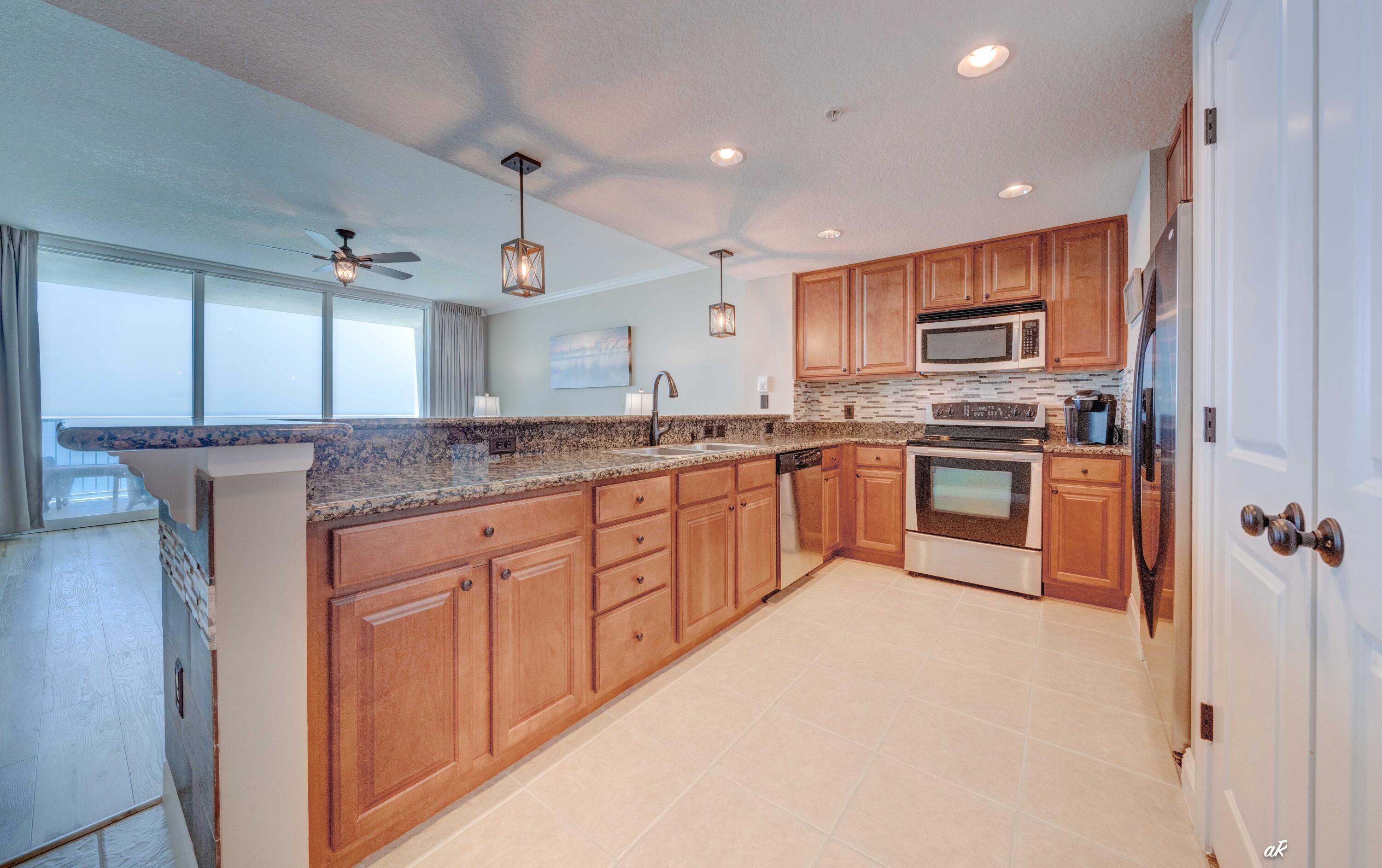 PALAZZO CONDOMINIUM - Residential