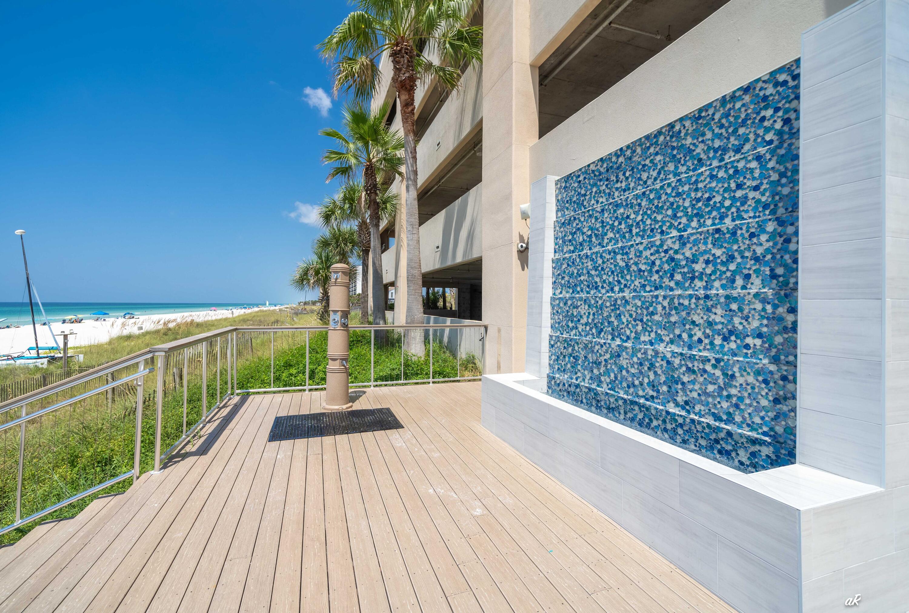 PALAZZO CONDOMINIUM - Residential