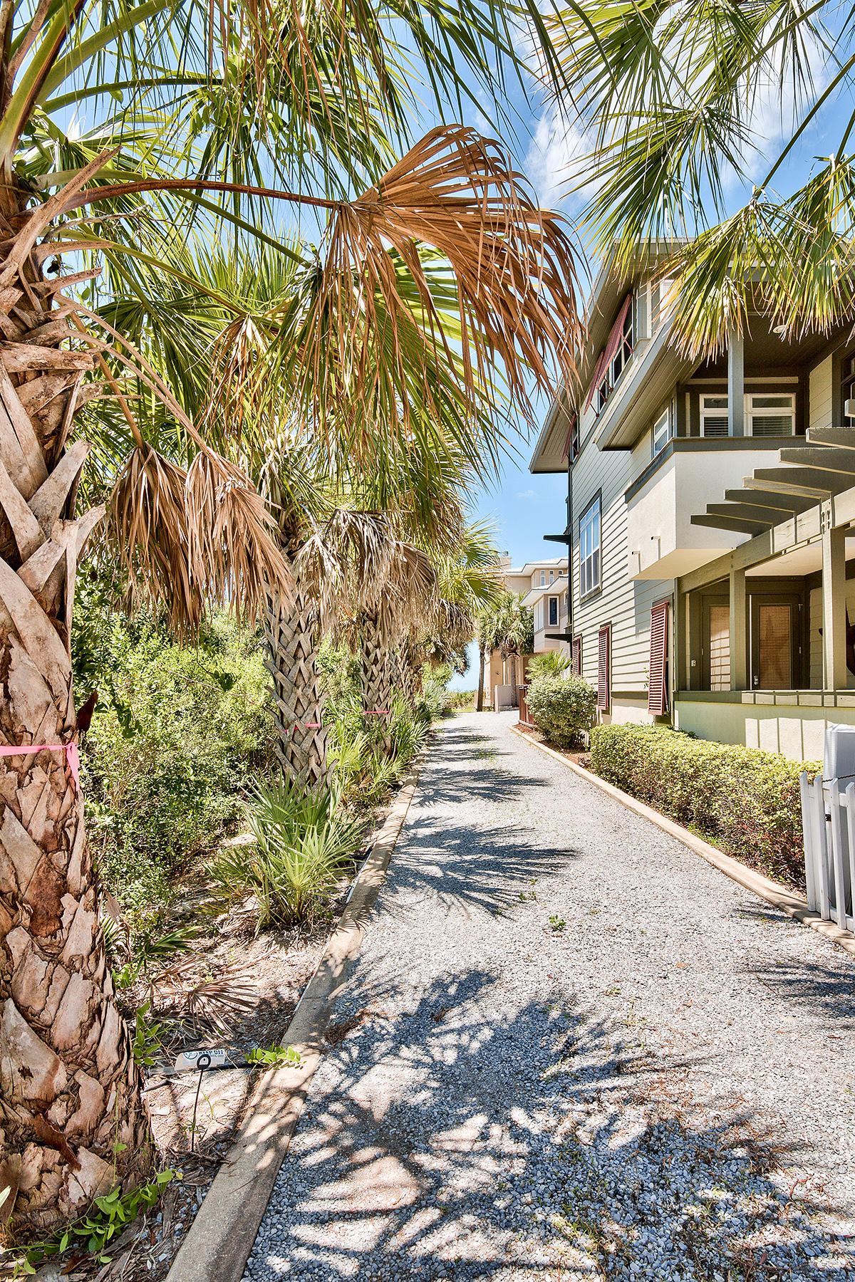 WATER'S EDGE - Residential