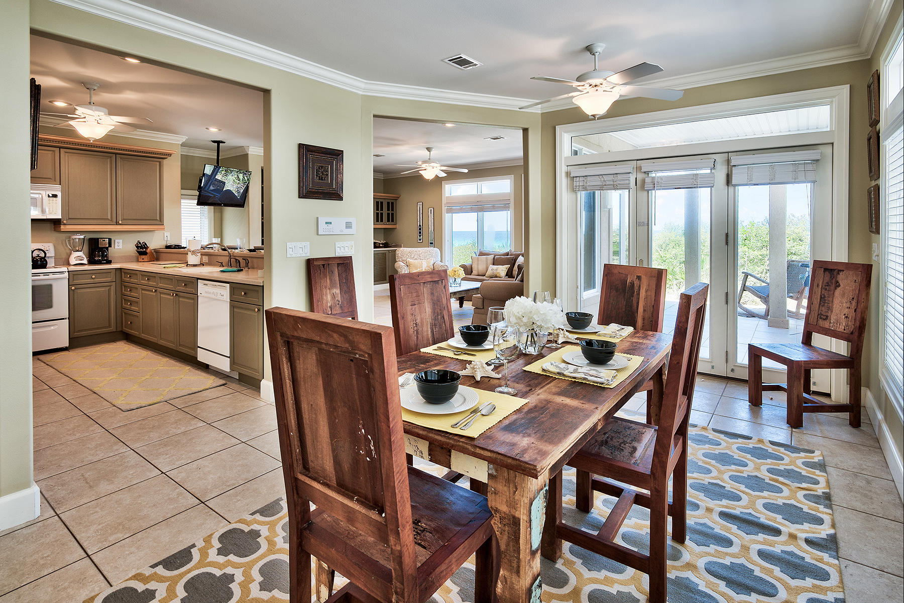 WATER'S EDGE - Residential