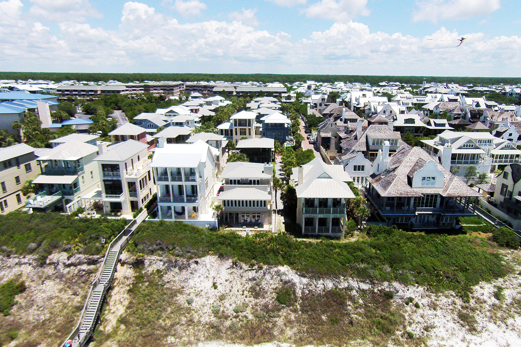 WATER'S EDGE - Residential