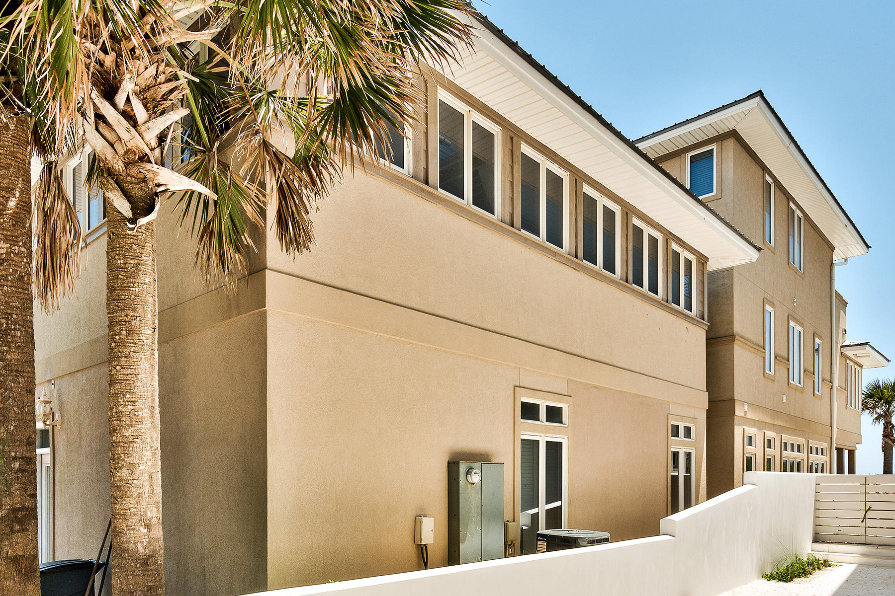 WATER'S EDGE - Residential