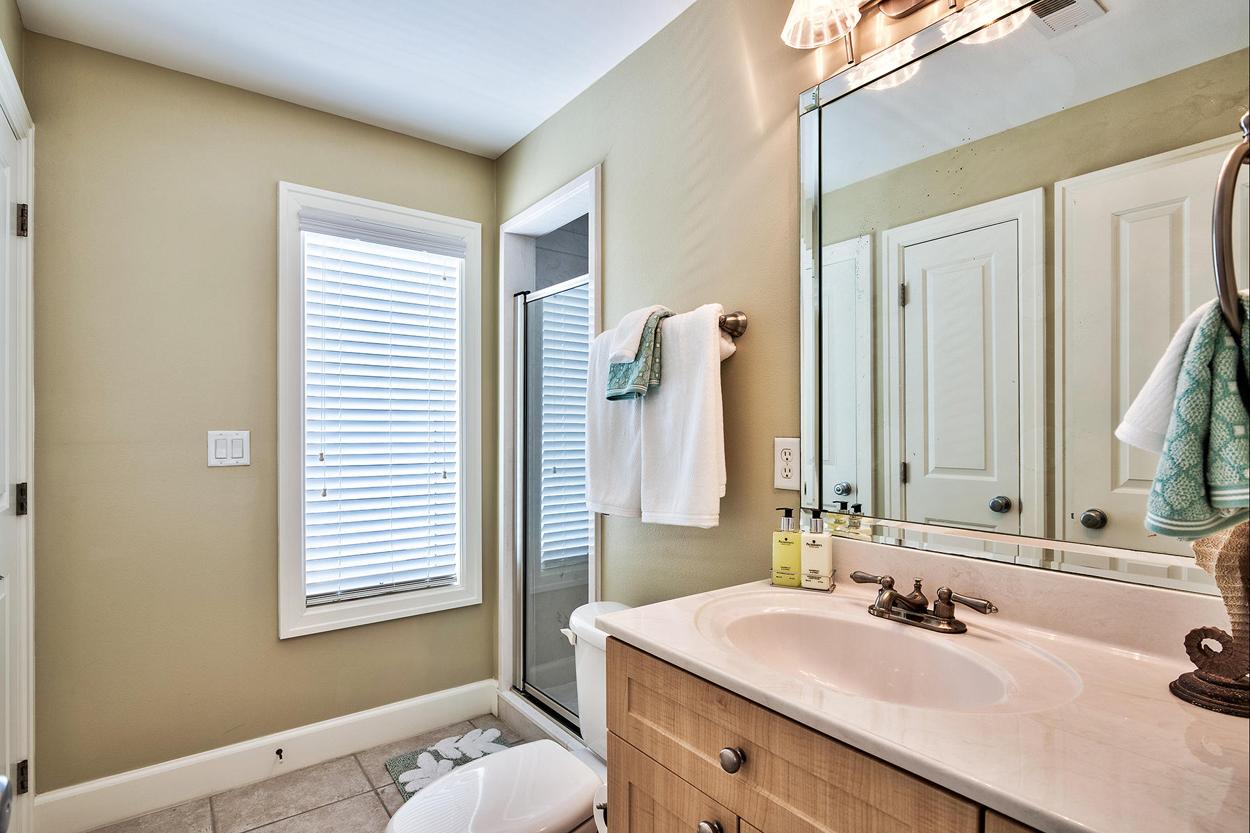 WATER'S EDGE - Residential