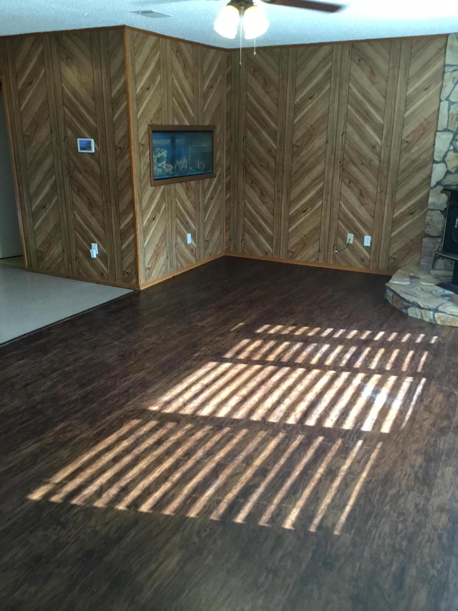 CRESTVIEW (231100.00)Brief Tax Description*JACK KENNEDY 1ST ADD LOTS 9, 10 & 11 BLK 6 - Residential