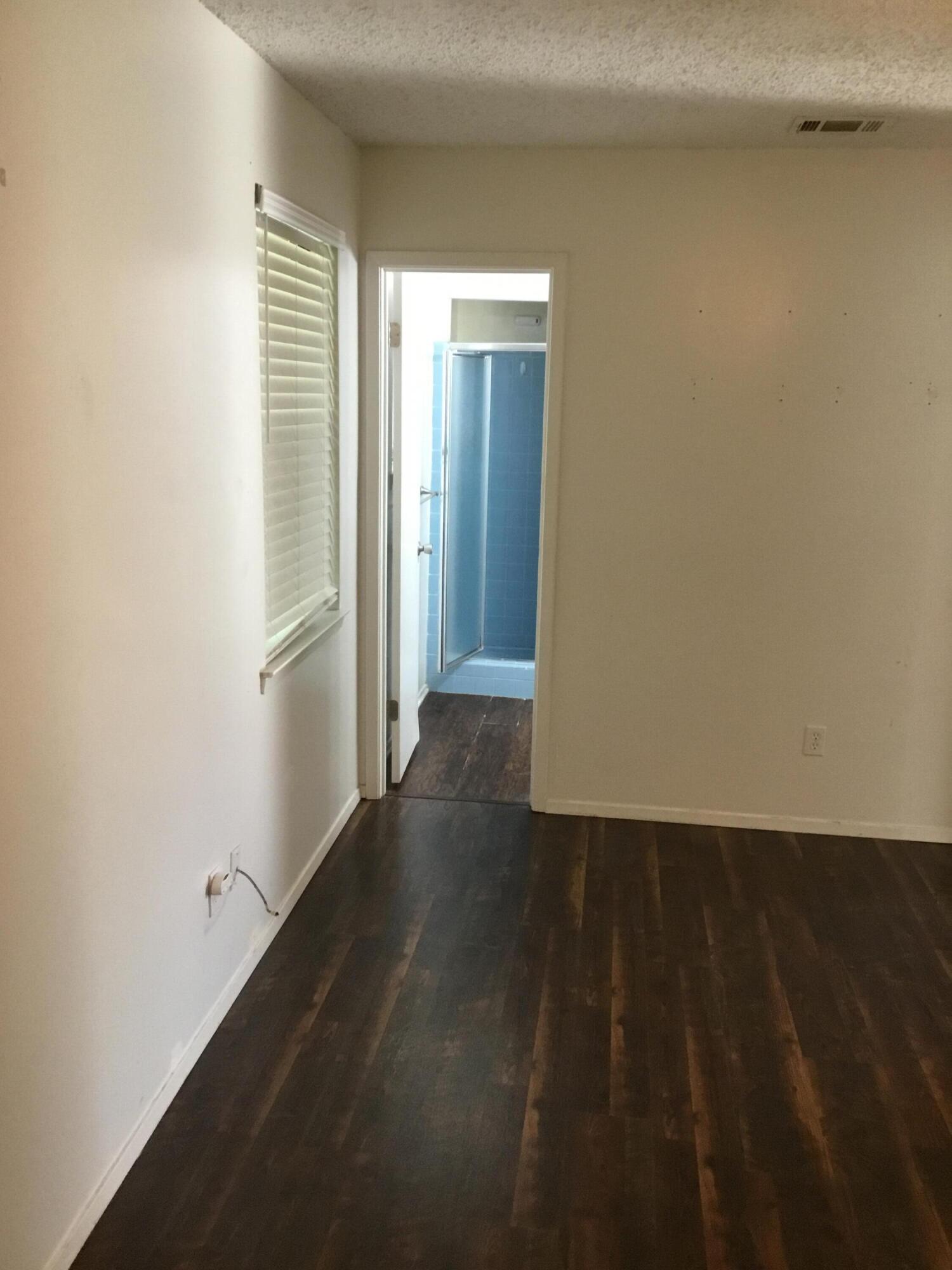 CRESTVIEW (231100.00)Brief Tax Description*JACK KENNEDY 1ST ADD LOTS 9, 10 & 11 BLK 6 - Residential