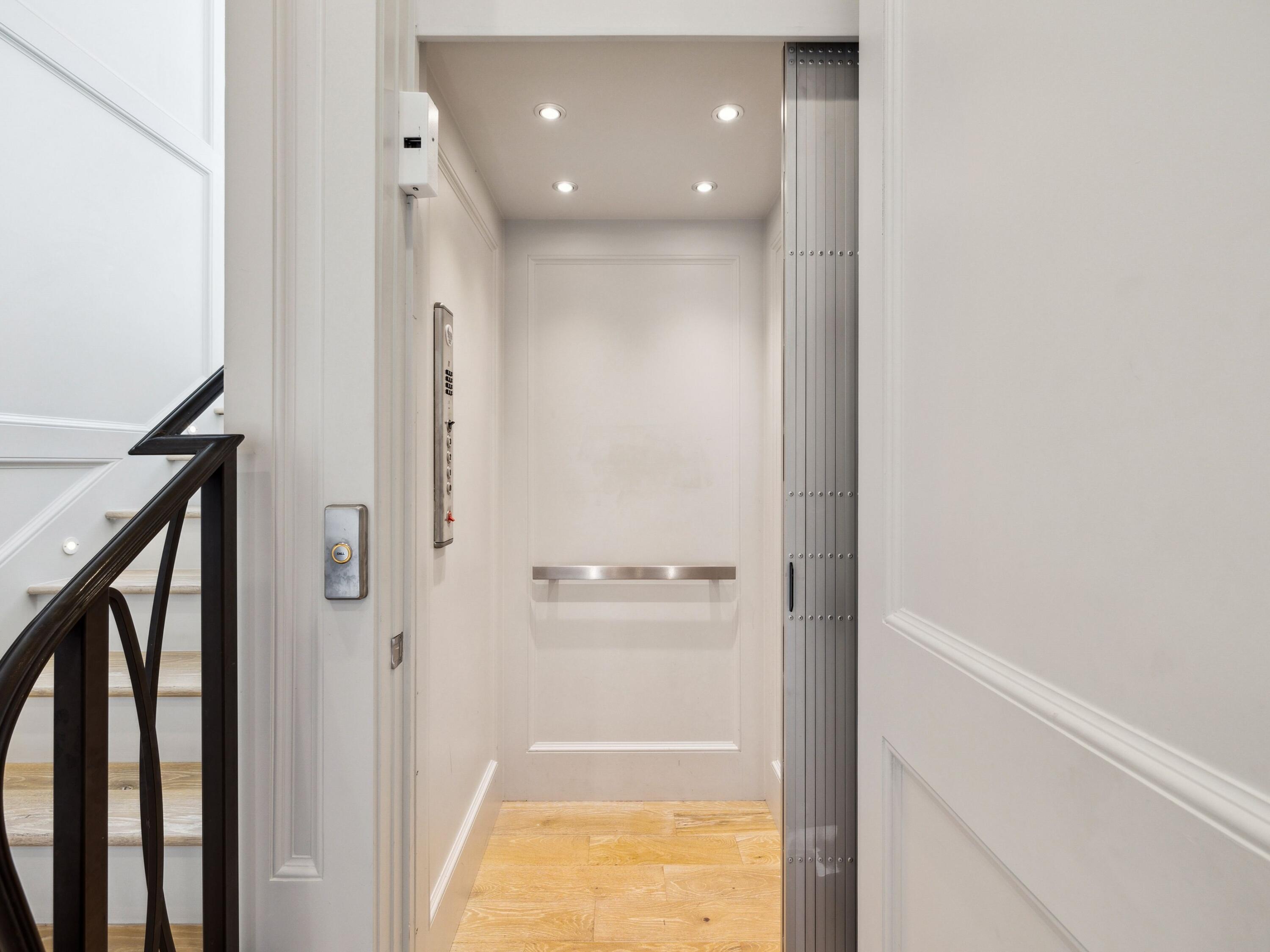 SEAGROVE 3RD ADDN - Residential