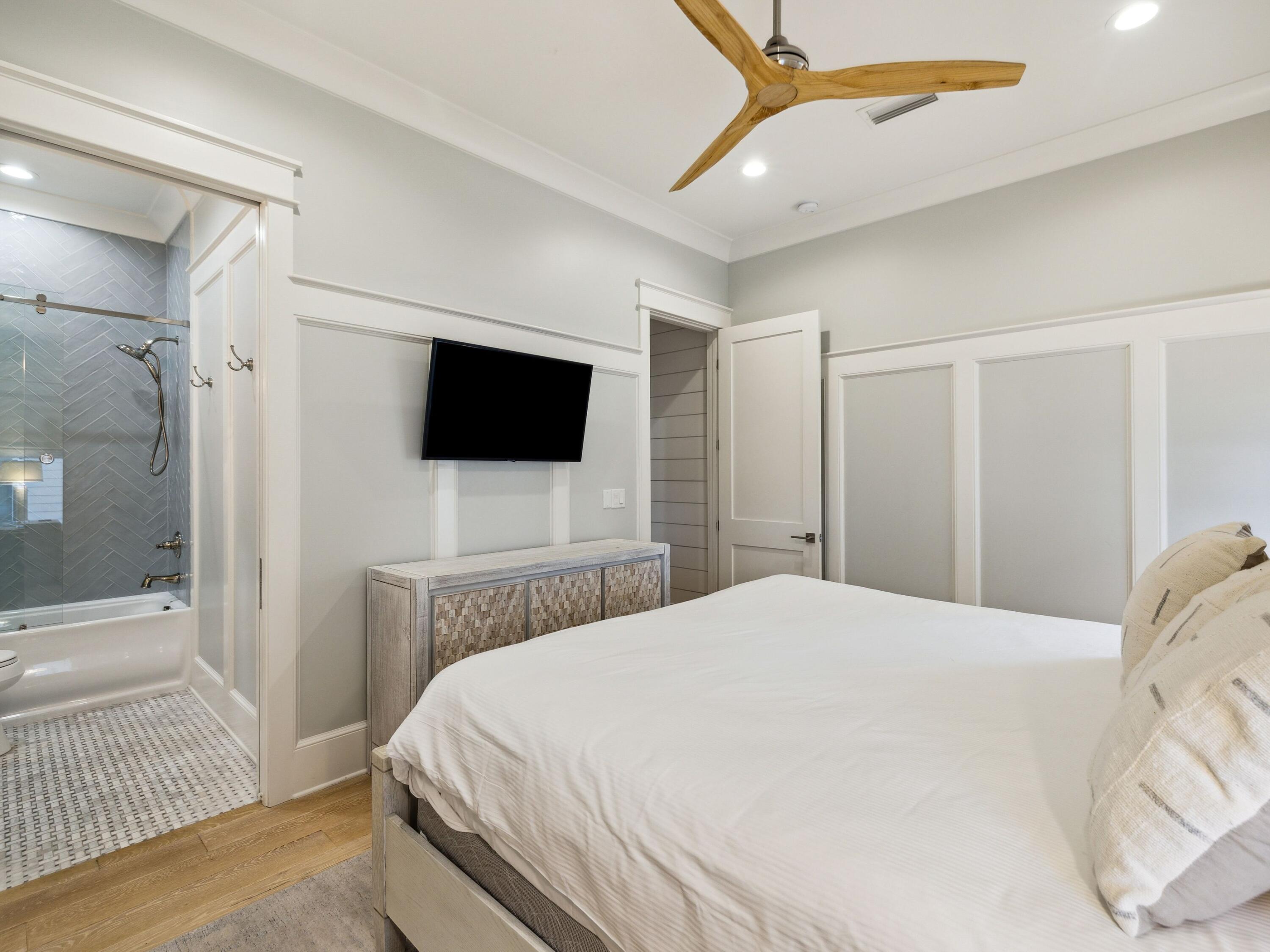 SEAGROVE 3RD ADDN - Residential