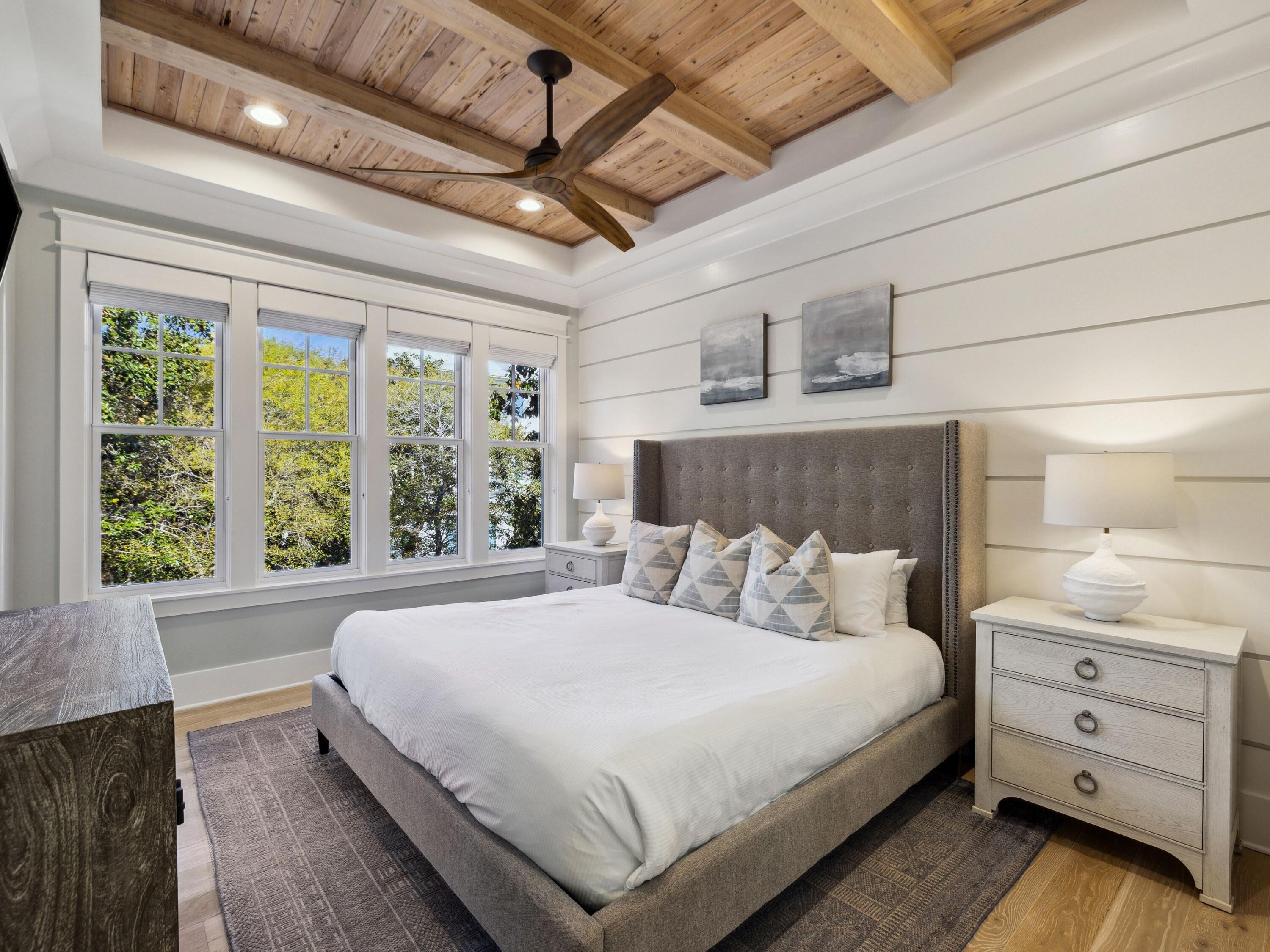 SEAGROVE 3RD ADDN - Residential