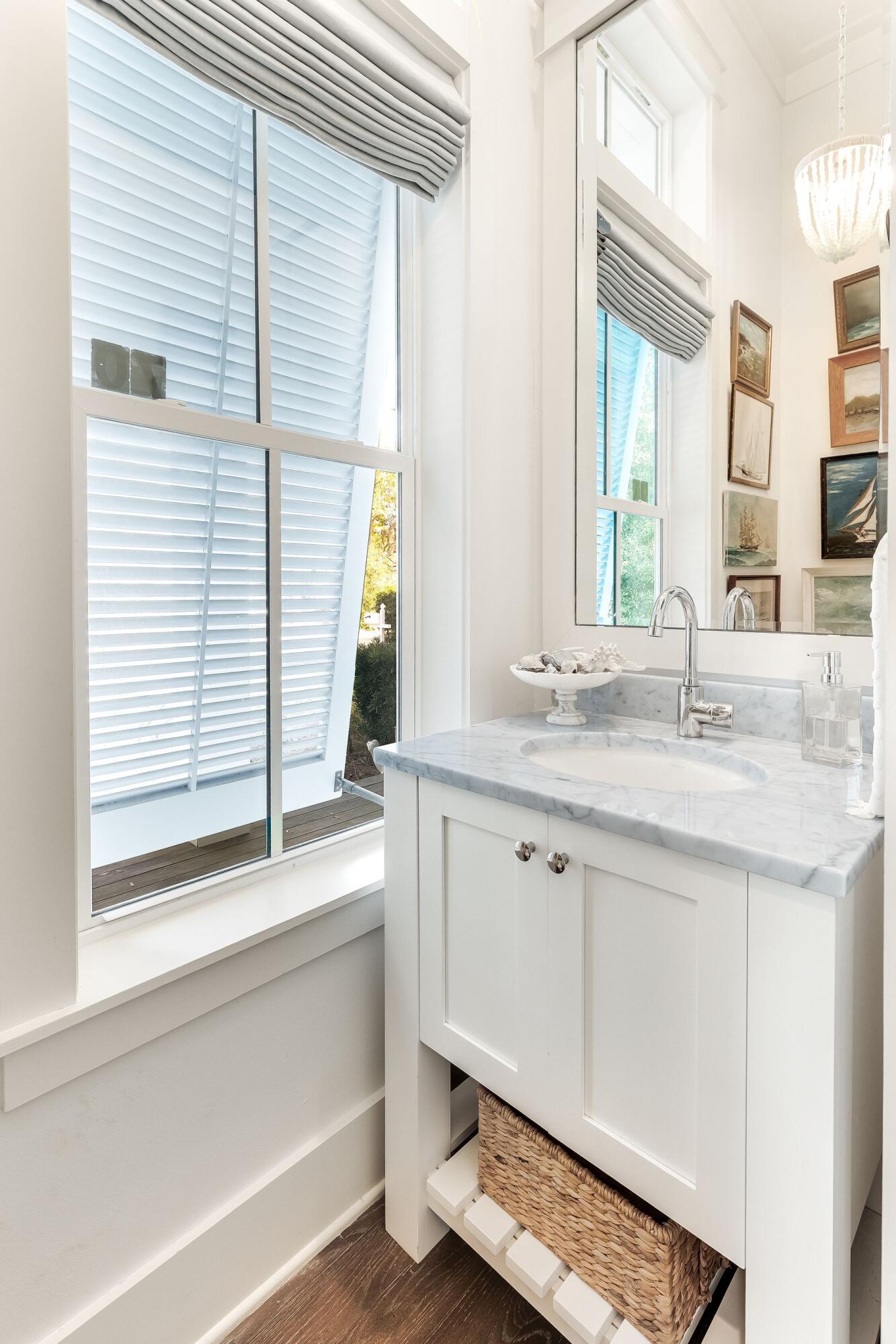 LAKEWOOD POINTE ESTATES - Residential