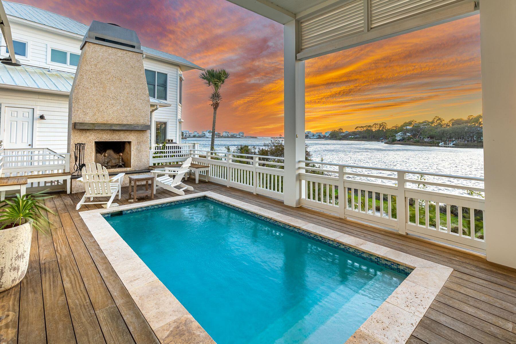 LAKEWOOD POINTE ESTATES - Residential