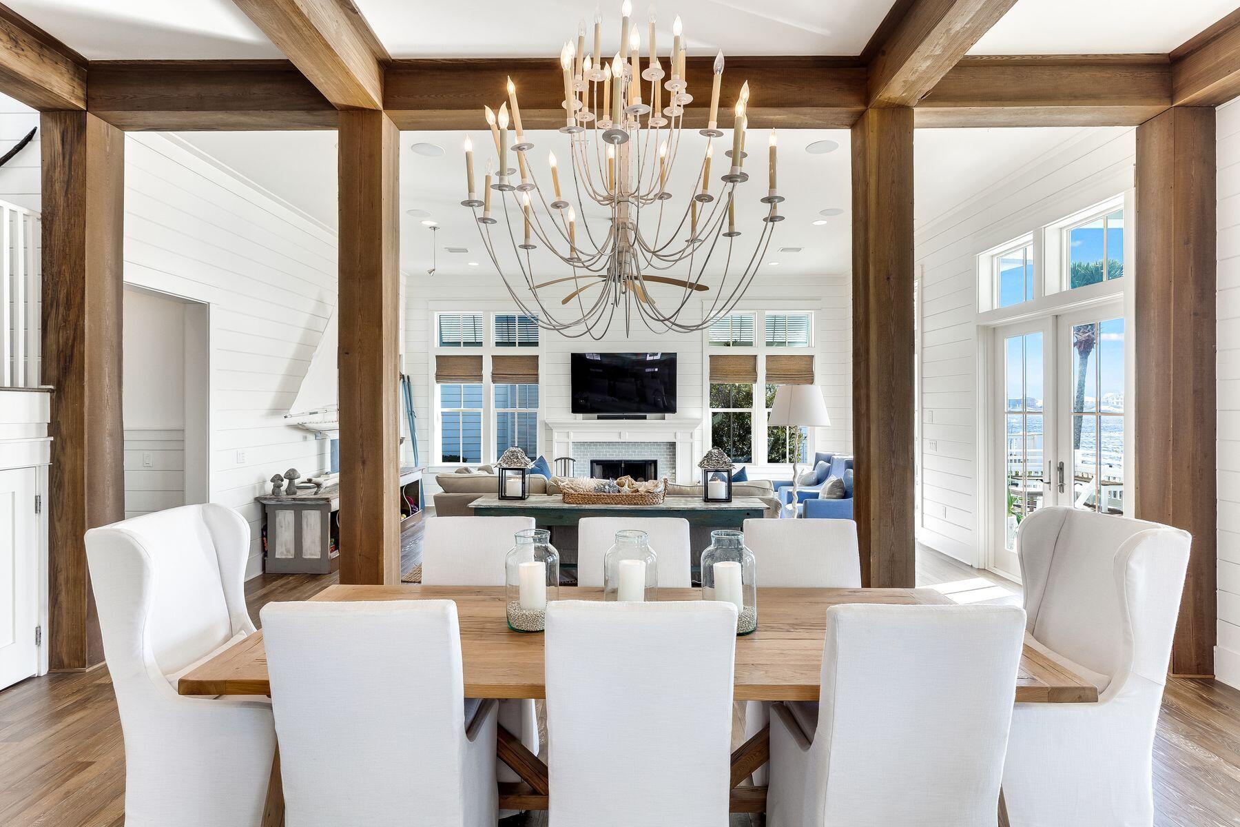 LAKEWOOD POINTE ESTATES - Residential