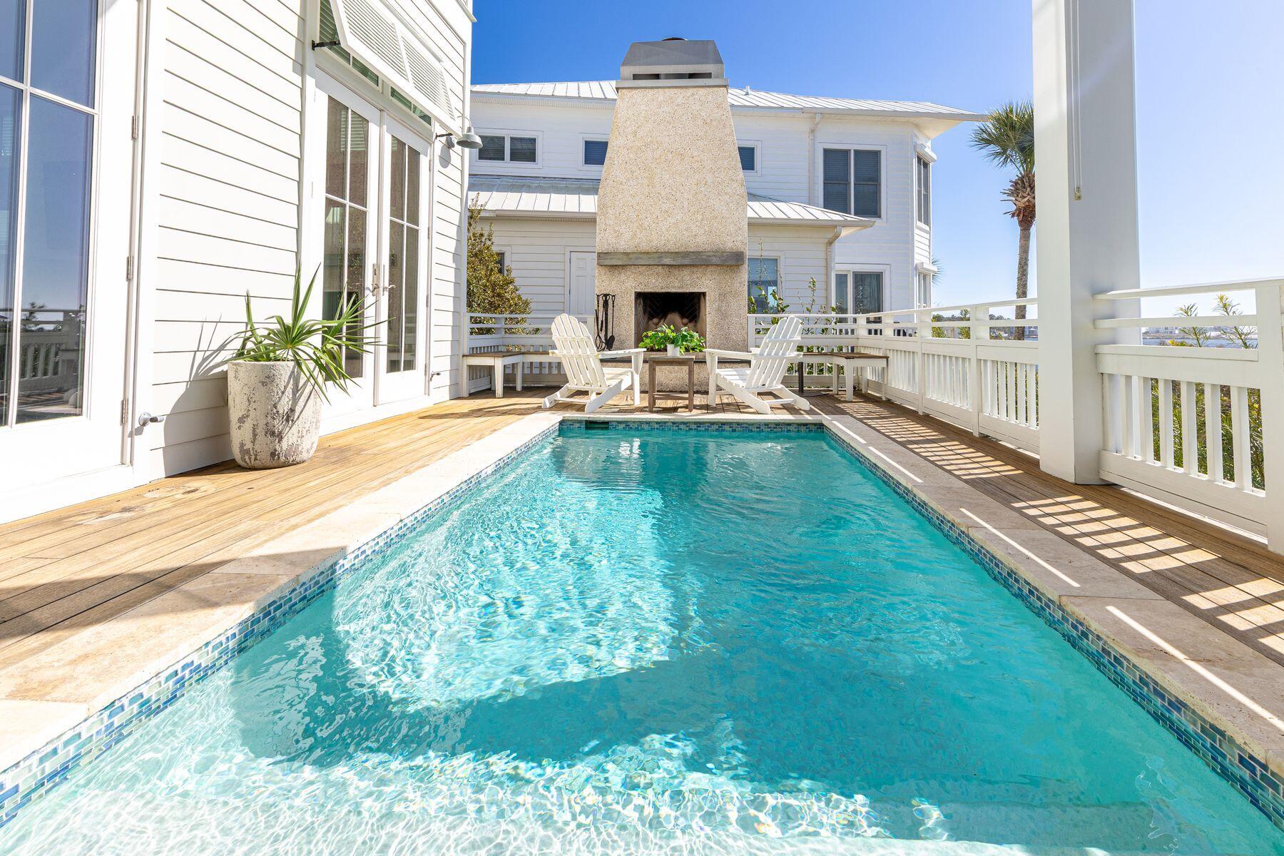 LAKEWOOD POINTE ESTATES - Residential