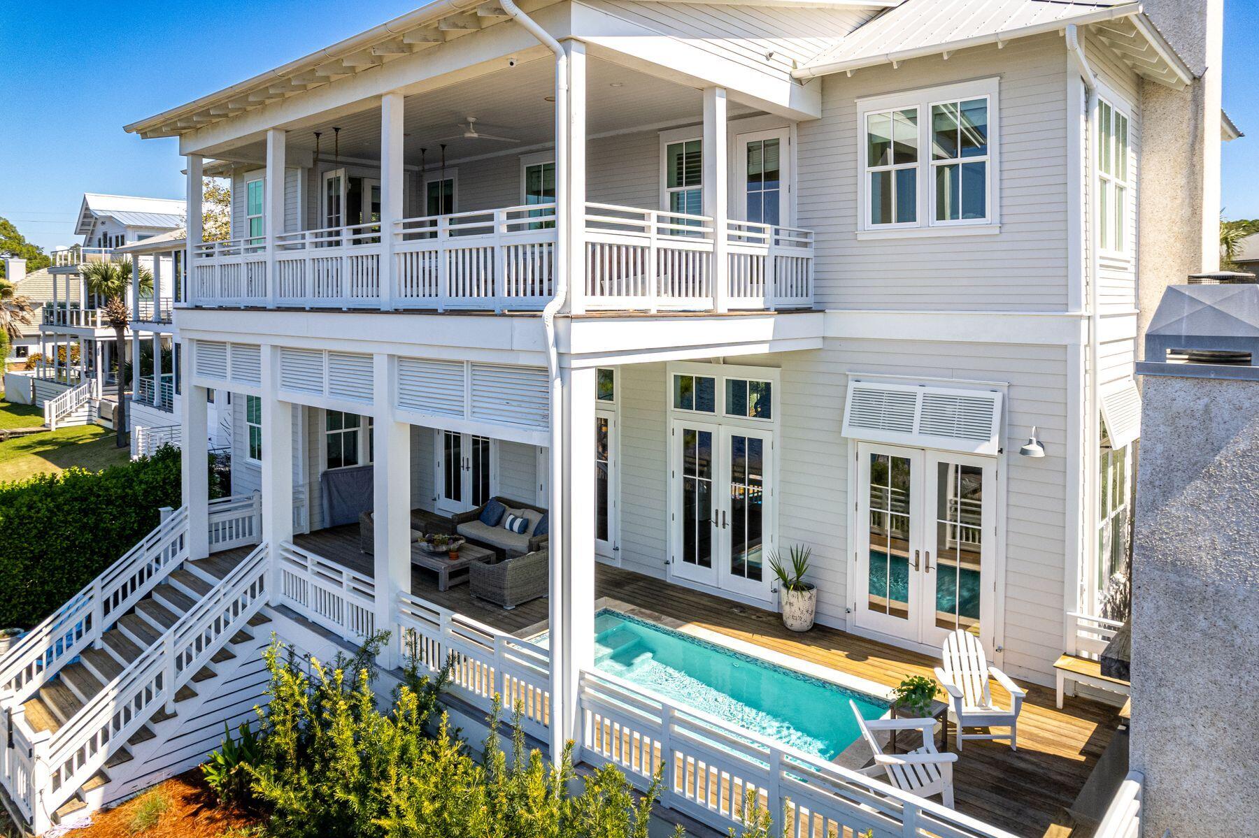 LAKEWOOD POINTE ESTATES - Residential