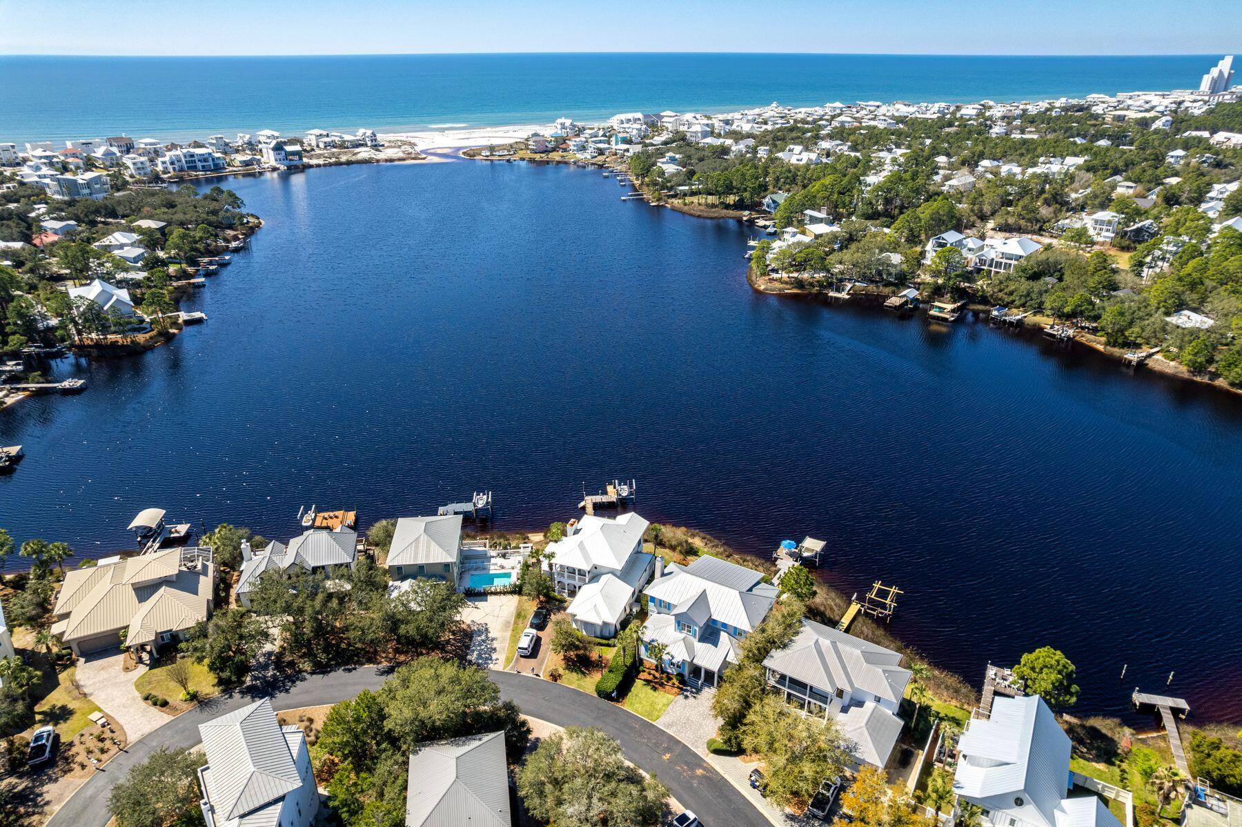LAKEWOOD POINTE ESTATES - Residential