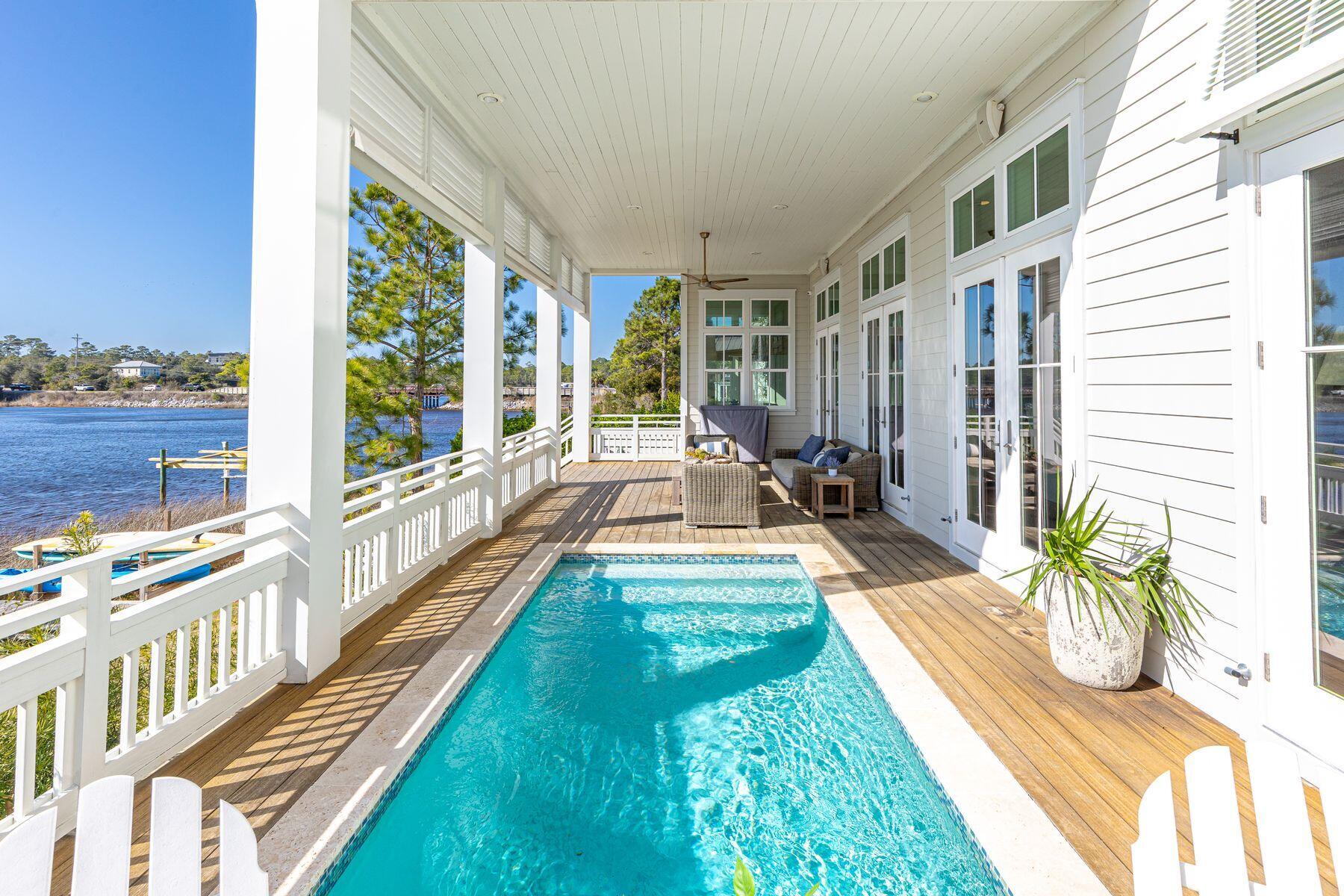 LAKEWOOD POINTE ESTATES - Residential